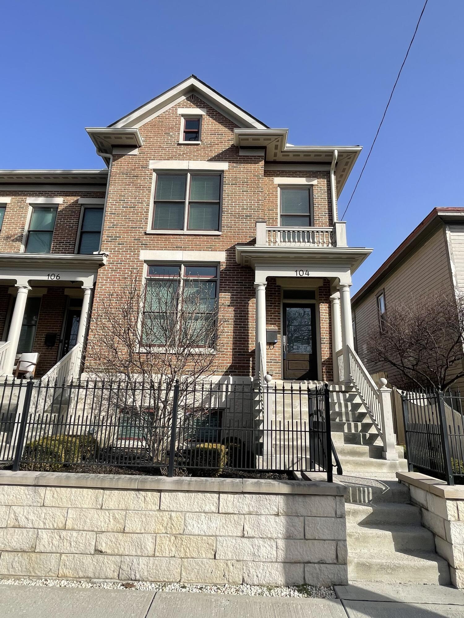 104 W Starr Avenue