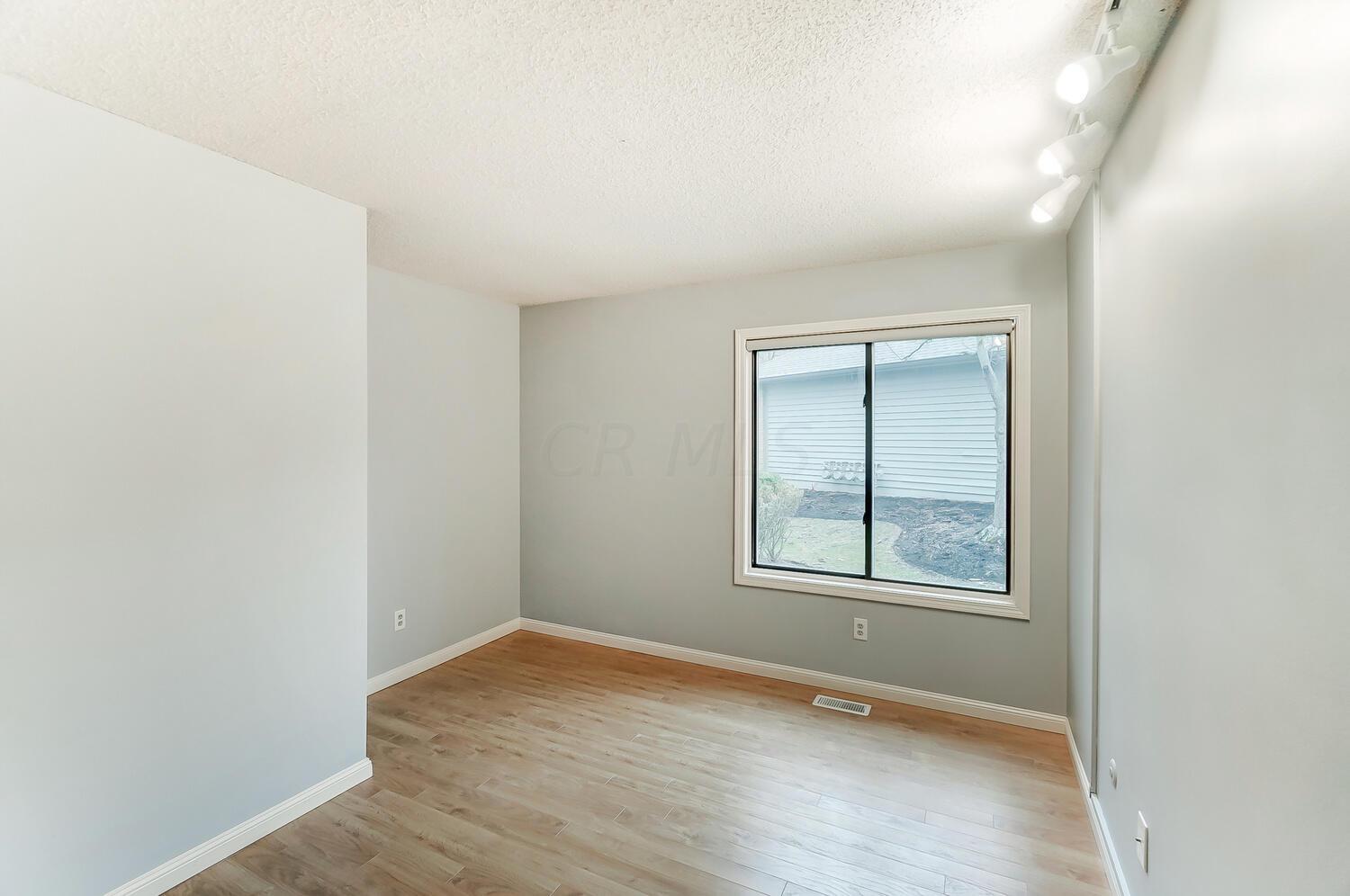 7801 Jaymes Street, 88