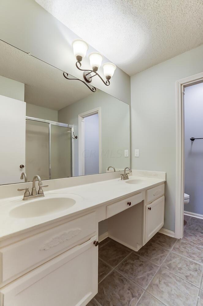 7801 Jaymes Street, 88