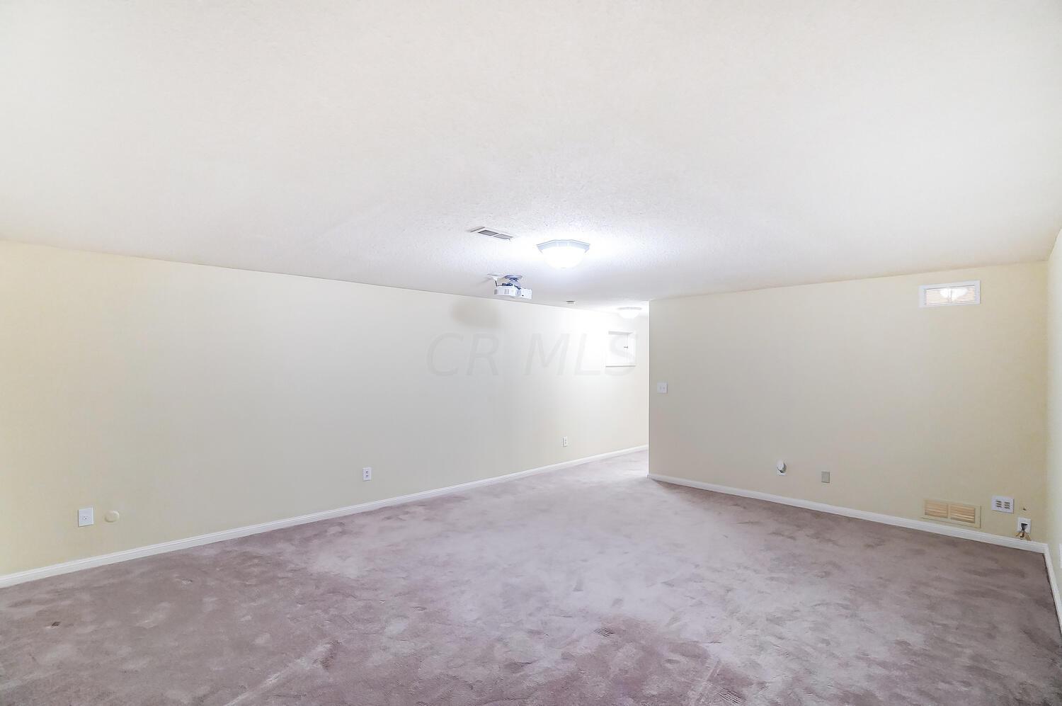 7801 Jaymes Street, 88