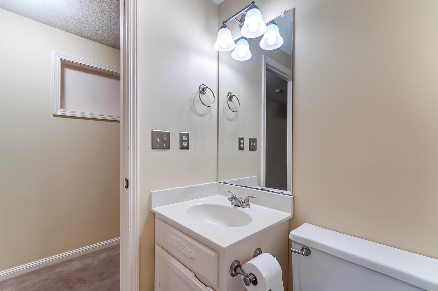 7801 Jaymes Street, 88