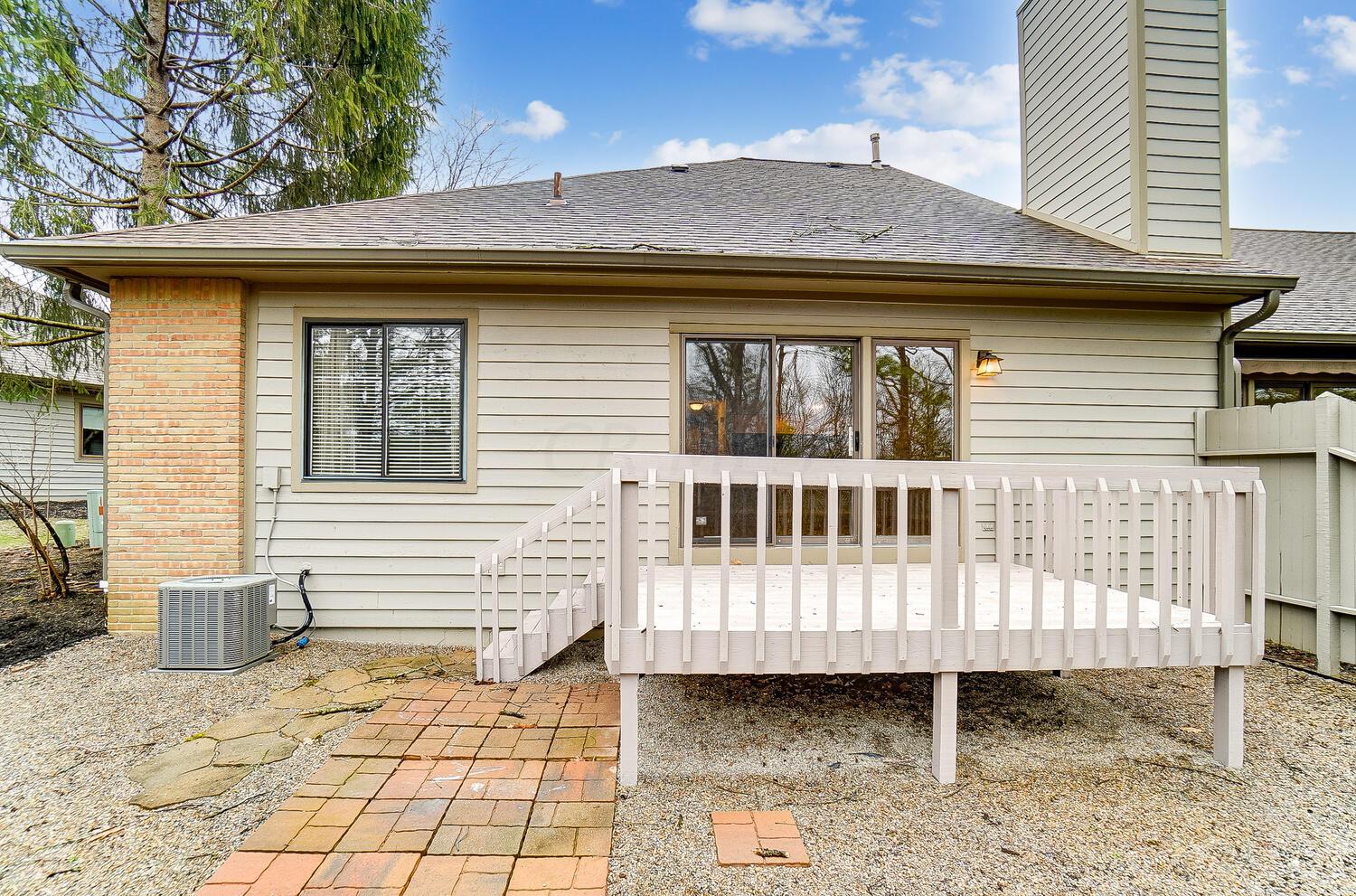 7801 Jaymes Street, 88