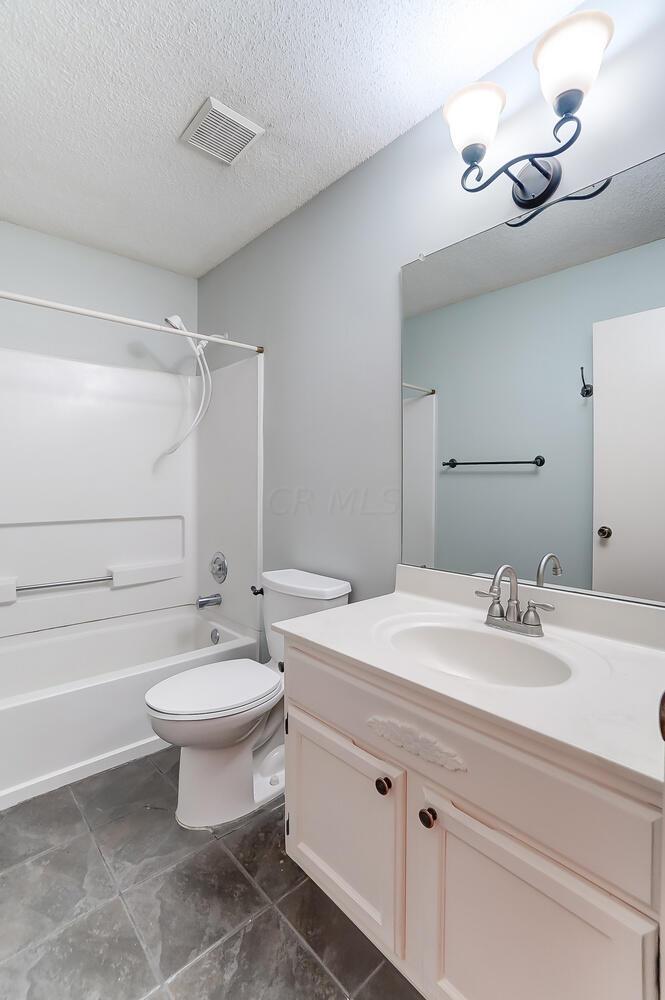 7801 Jaymes Street, 88
