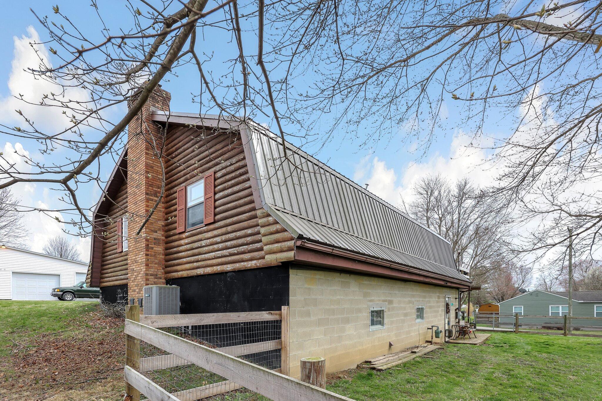 612 N Washington Street