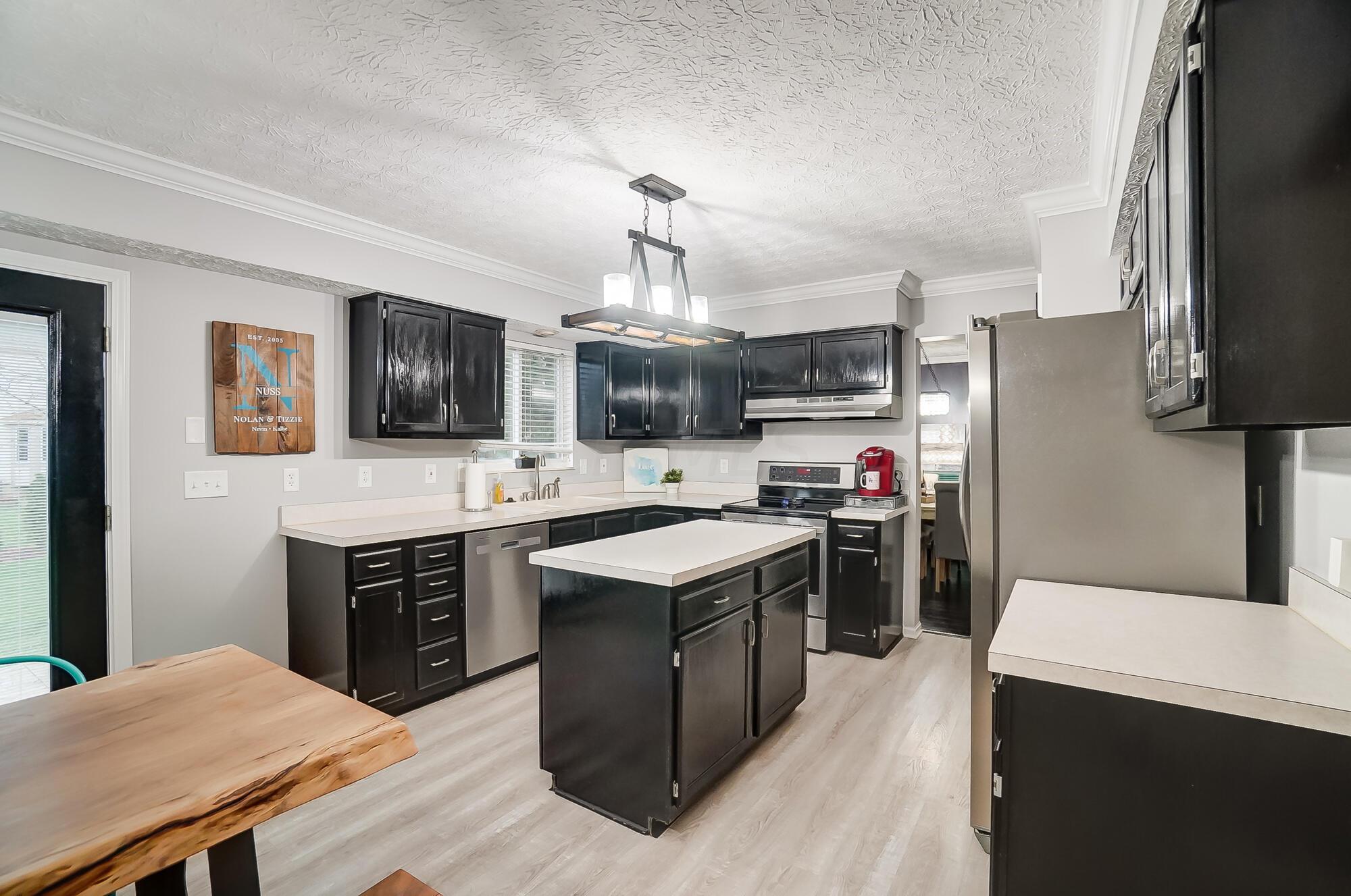 2747 Willow Glen Road