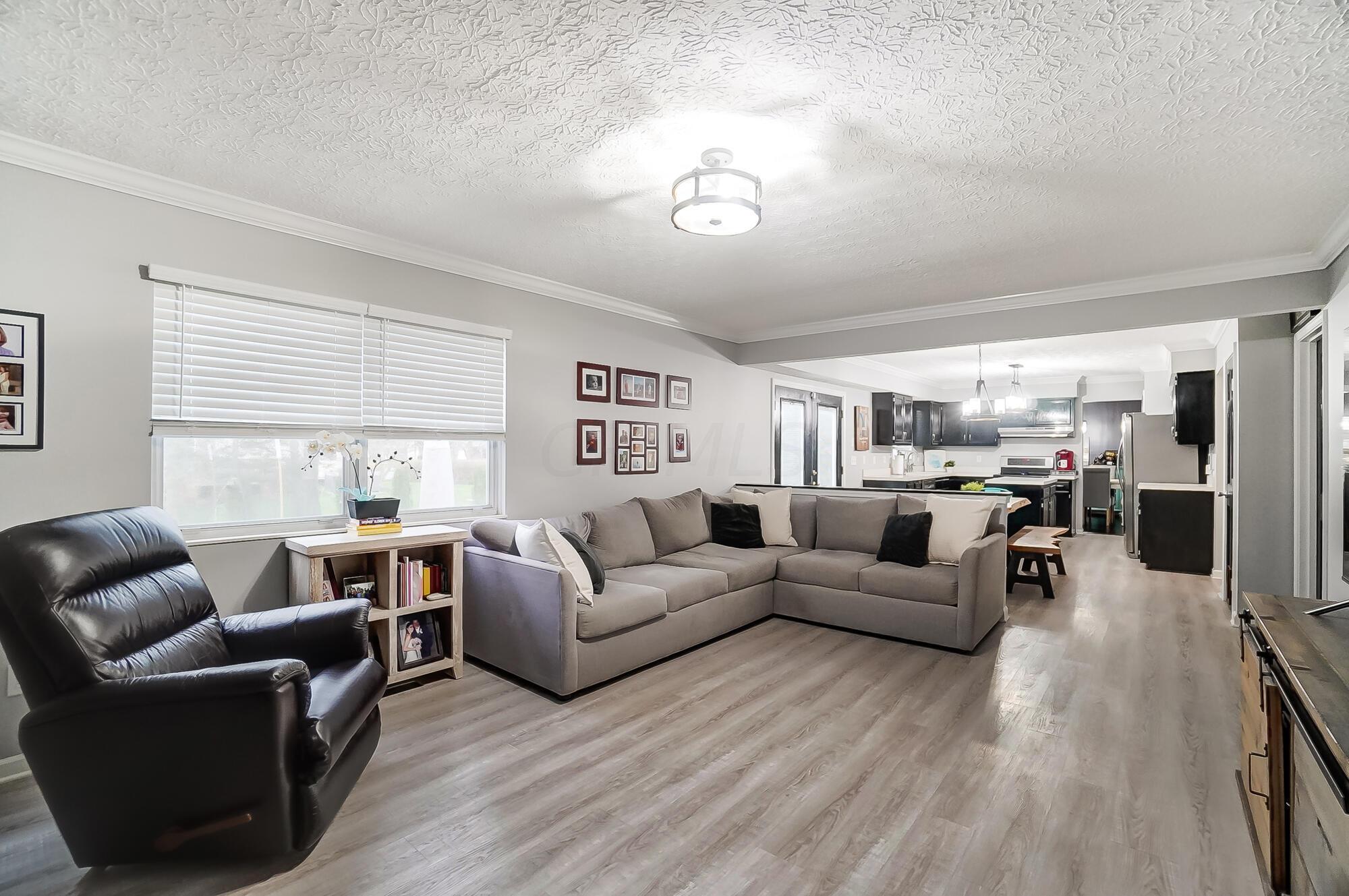 2747 Willow Glen Road