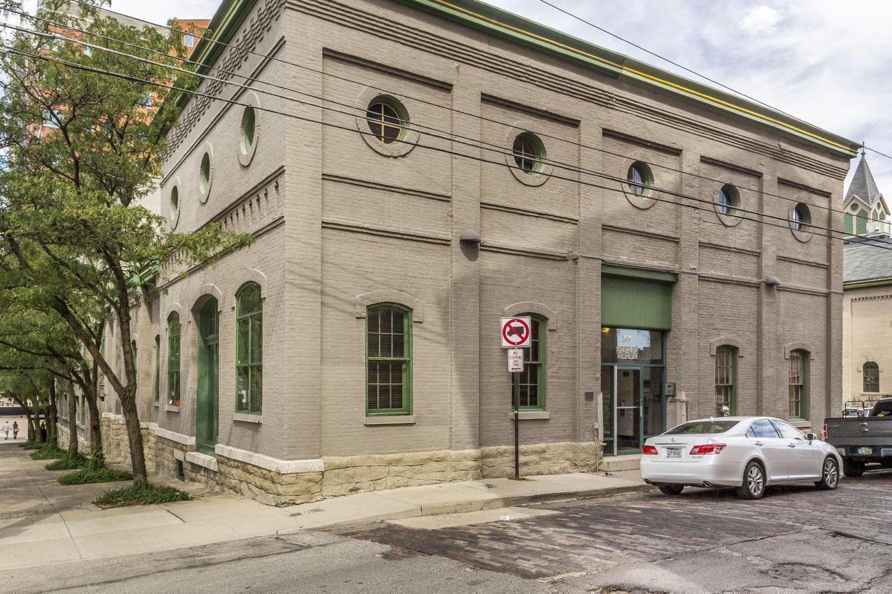 40 W Hoster Street