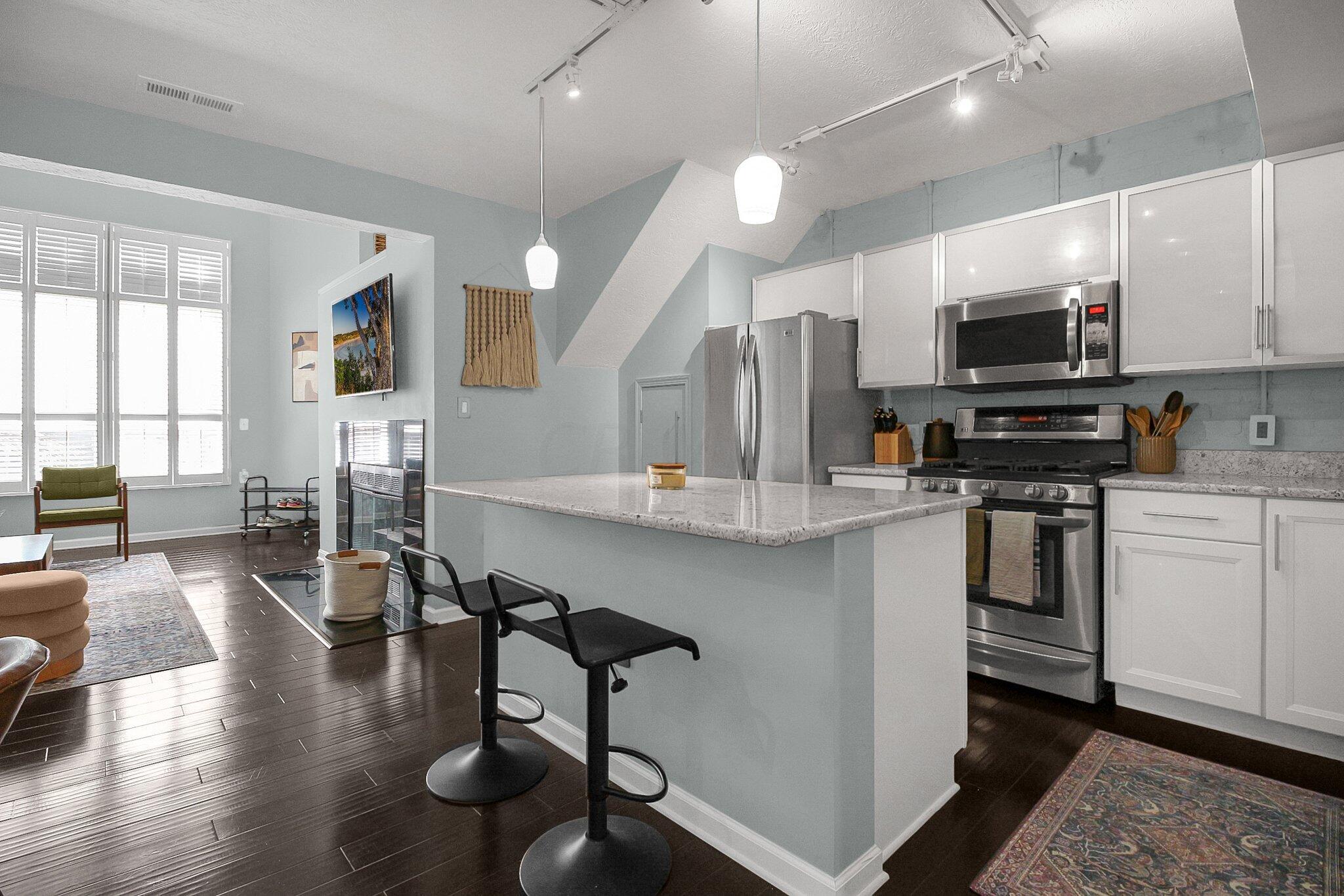40 W Hoster Street