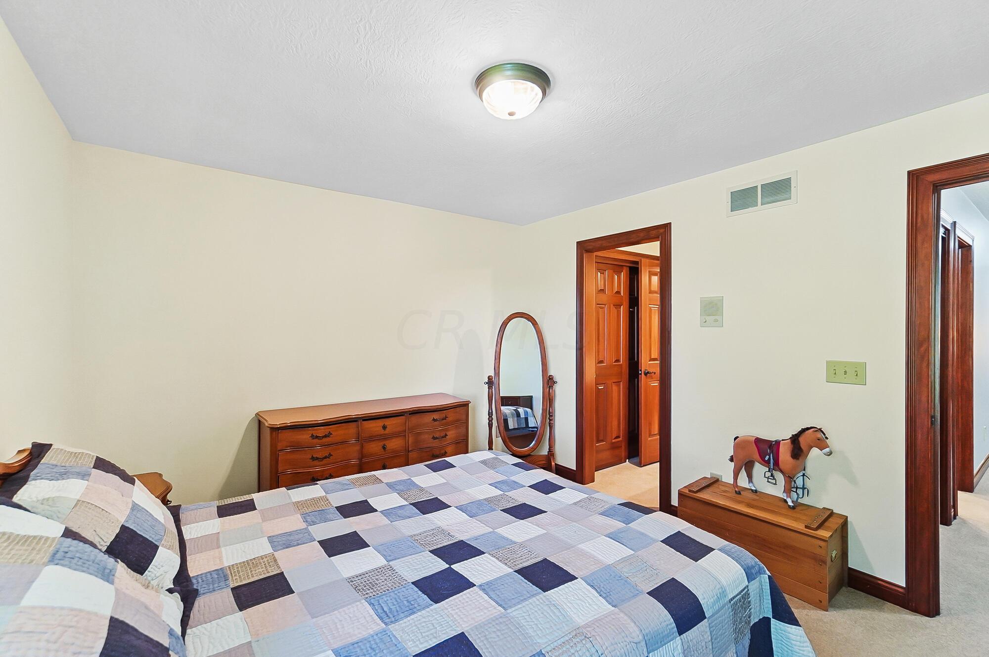 7744 Heatherwood Lane