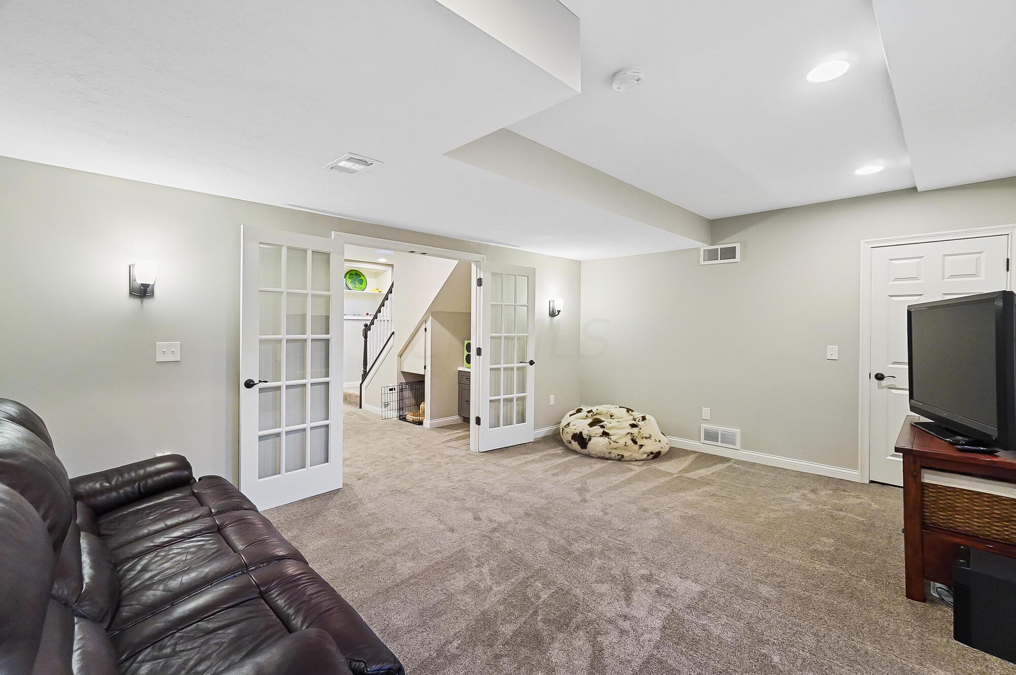 7744 Heatherwood Lane