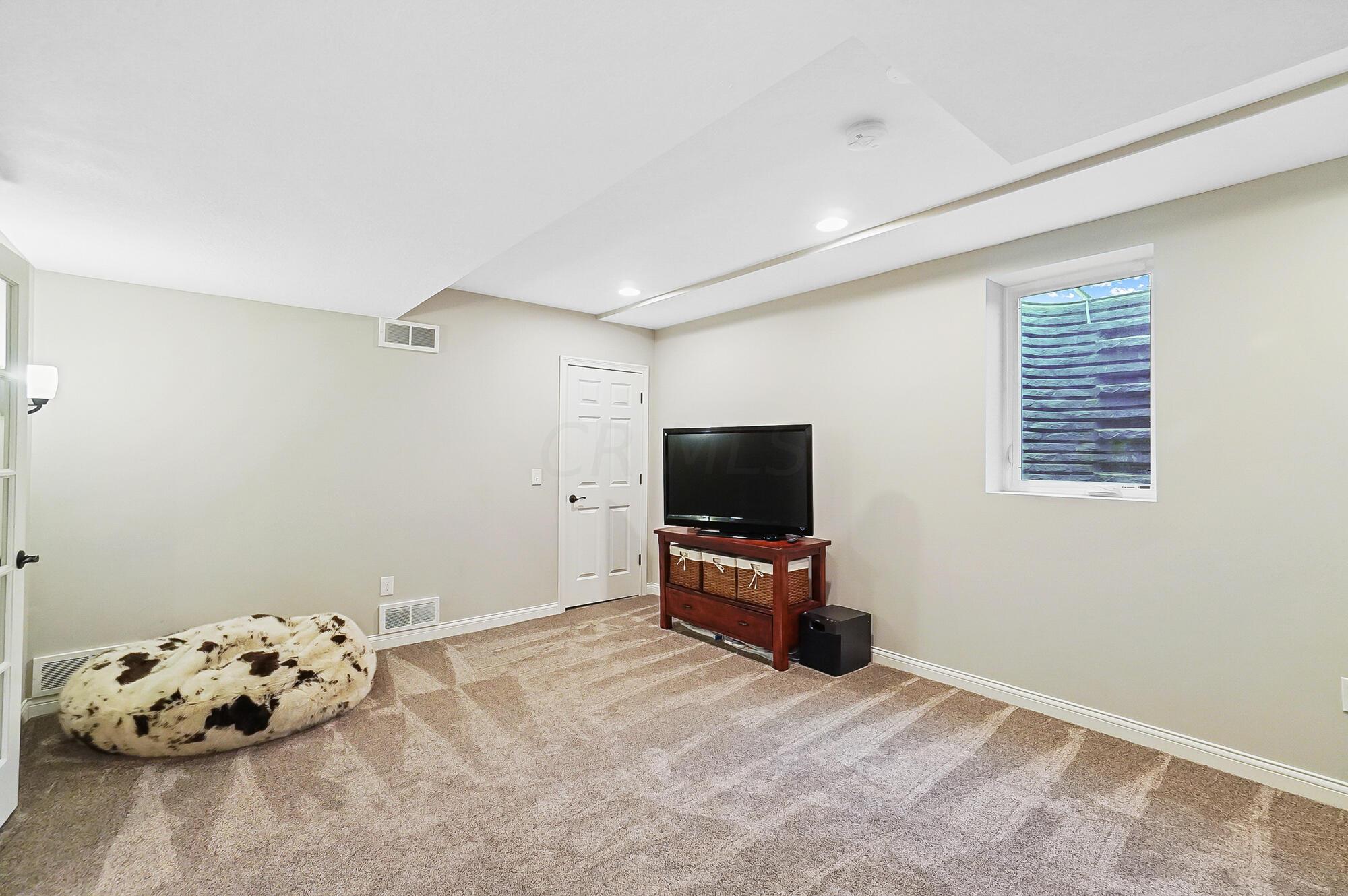 7744 Heatherwood Lane