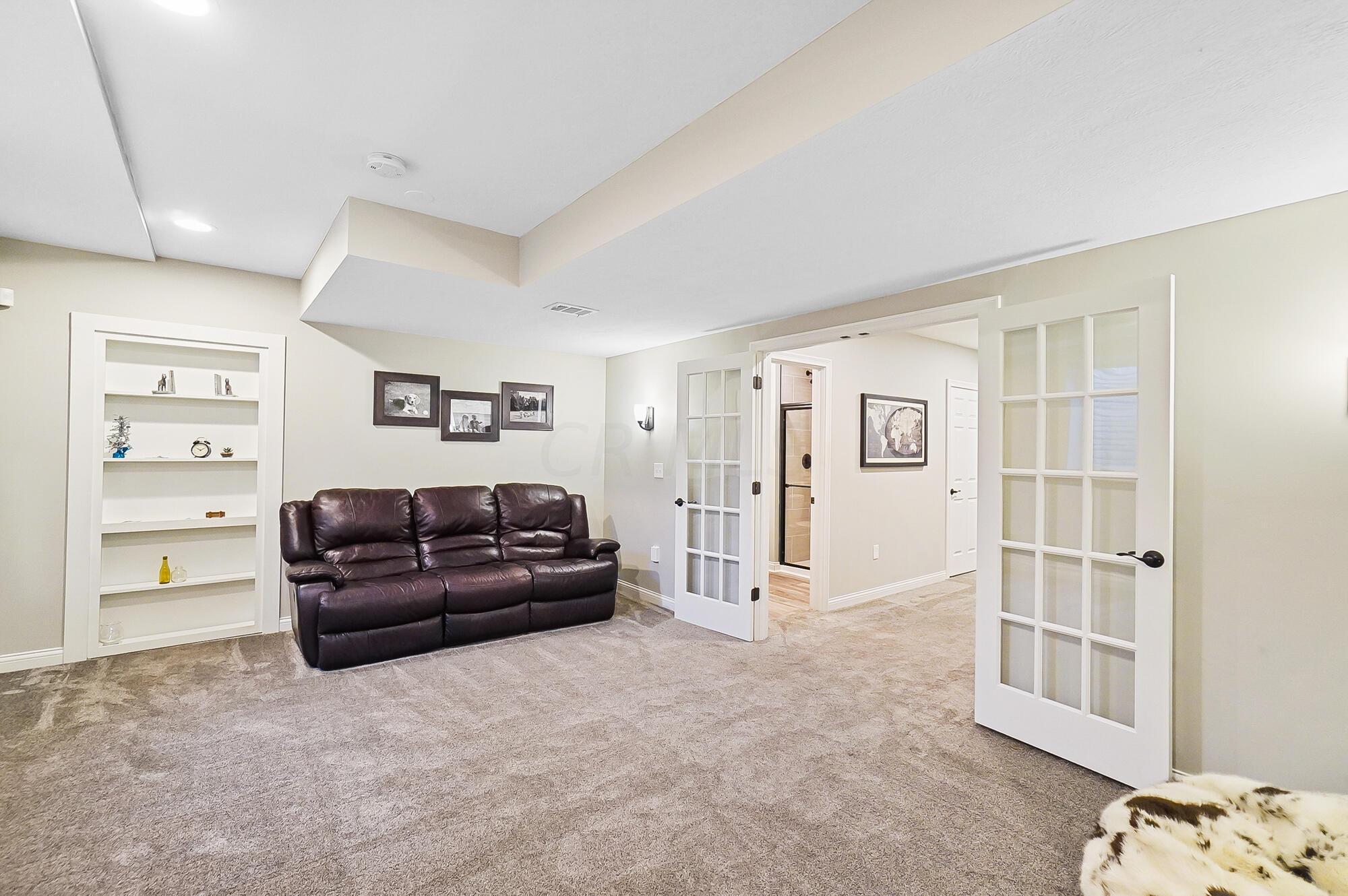 7744 Heatherwood Lane
