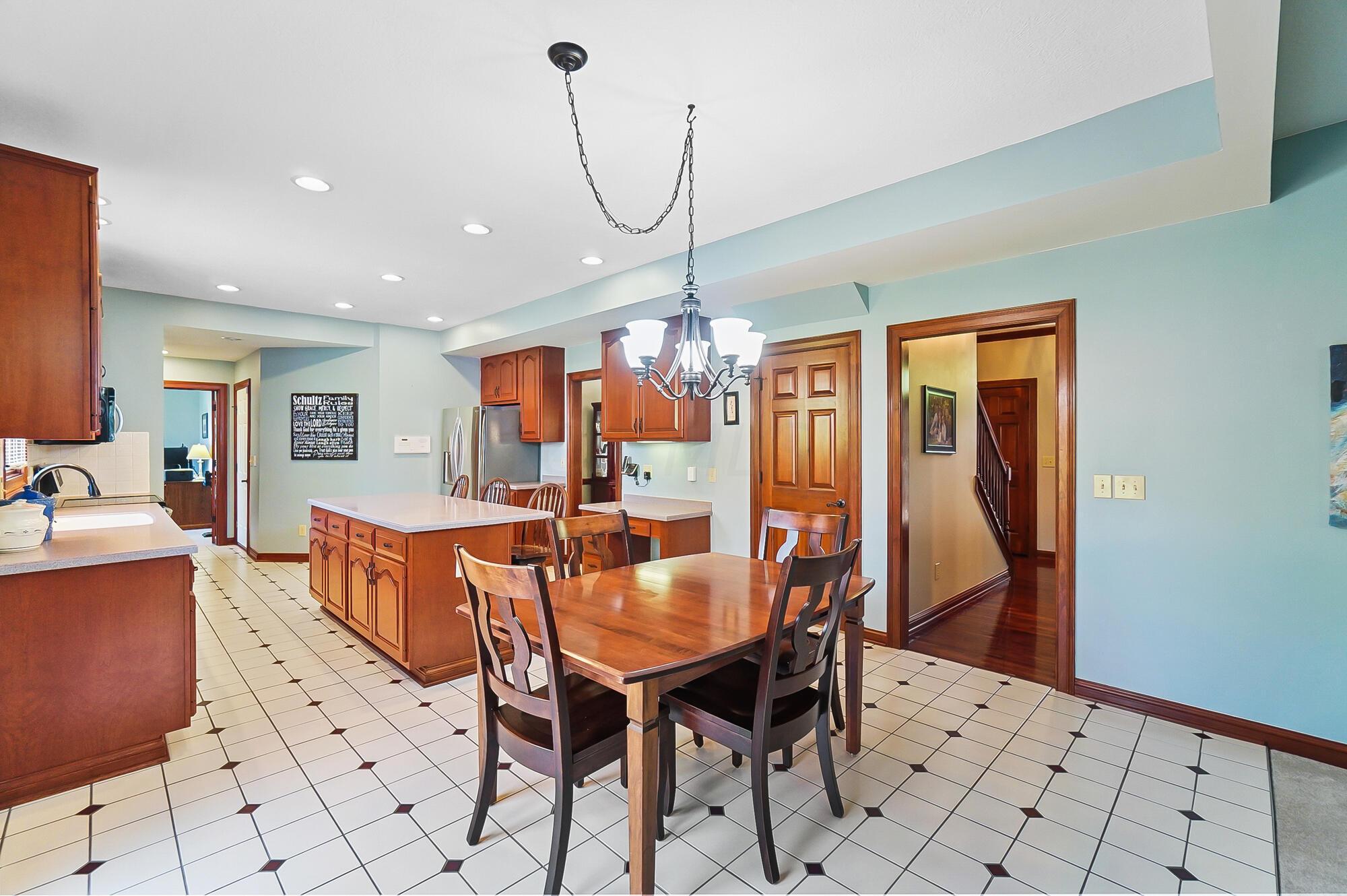 7744 Heatherwood Lane