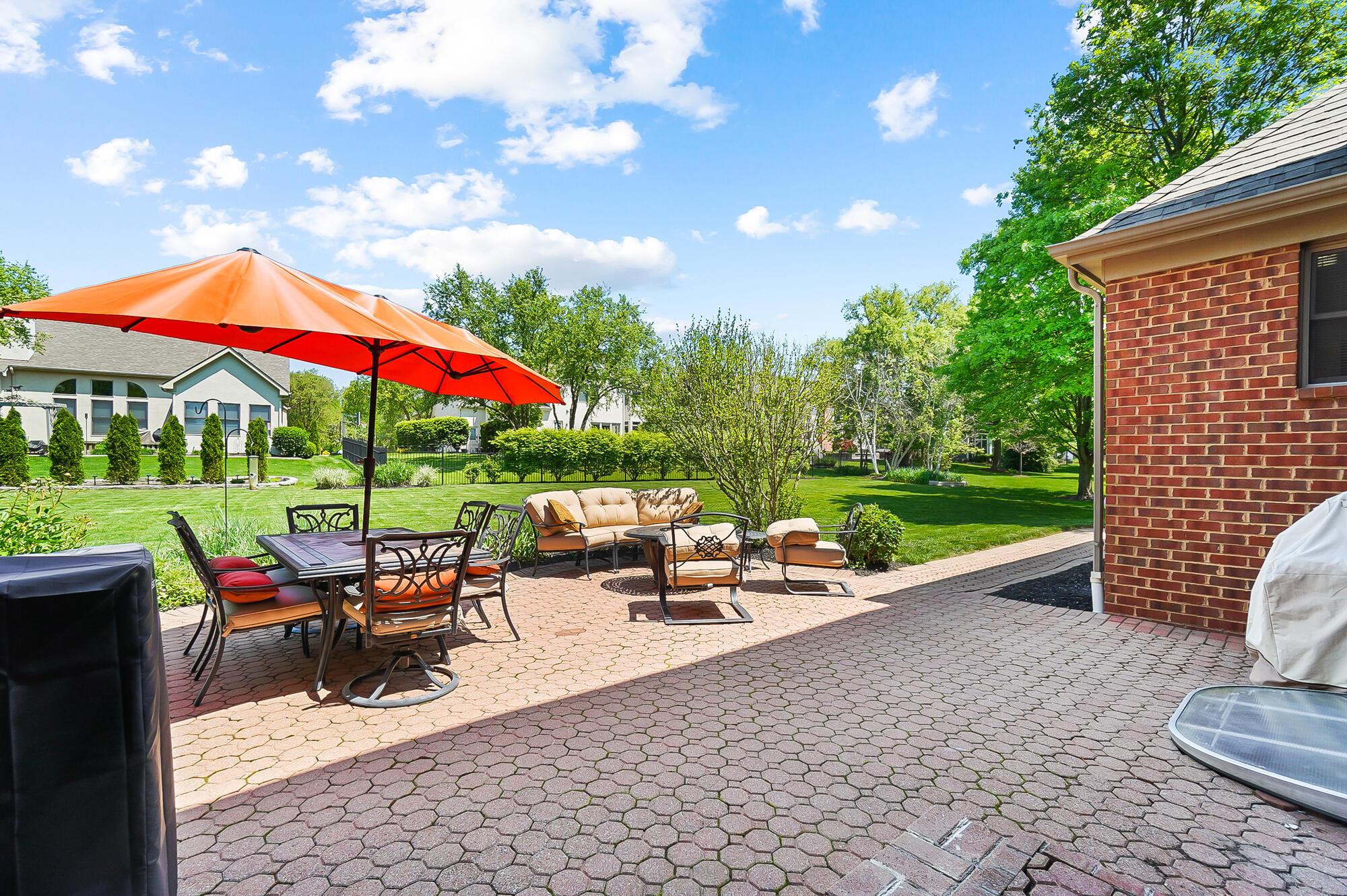 7744 Heatherwood Lane