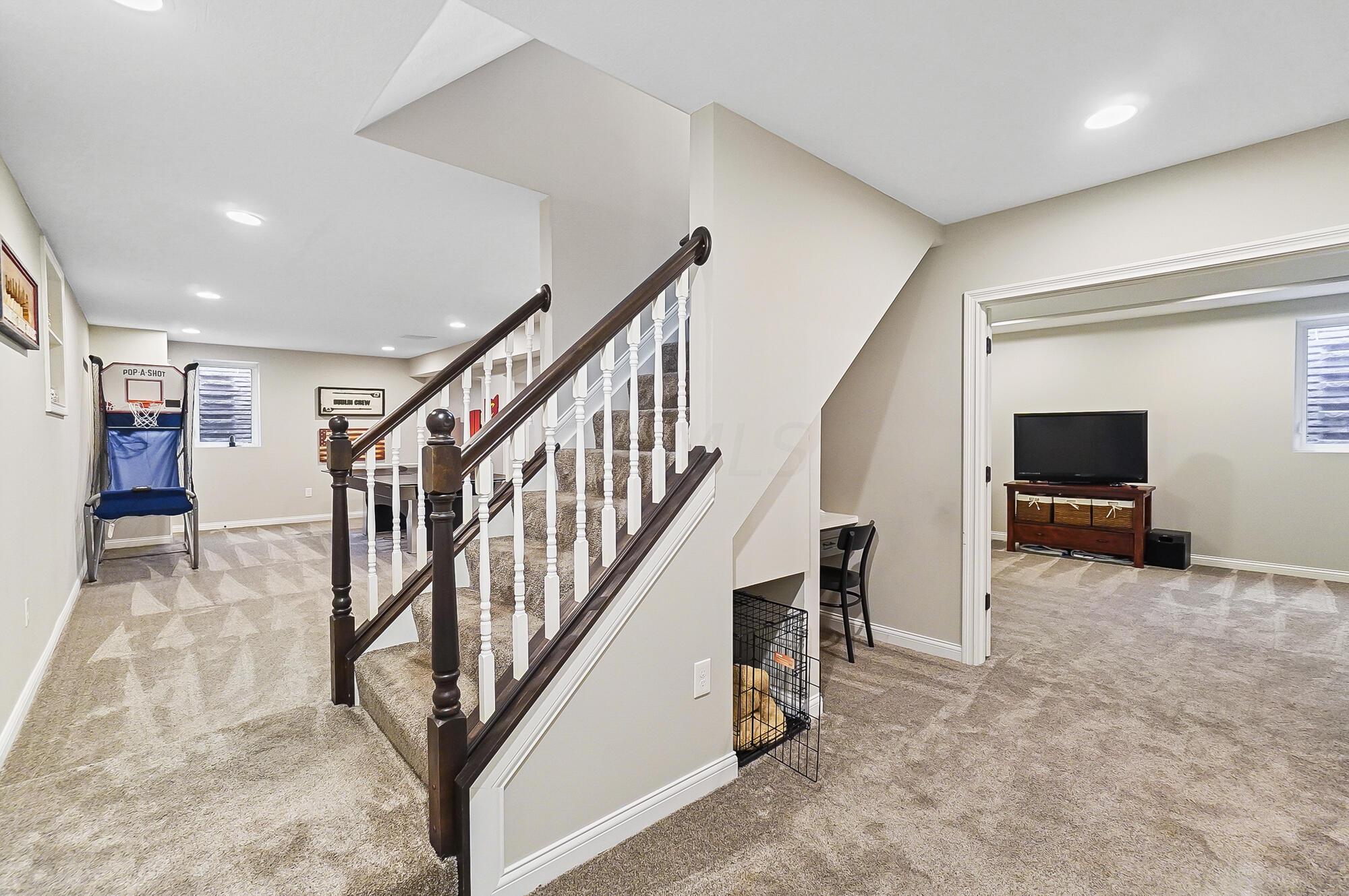 7744 Heatherwood Lane