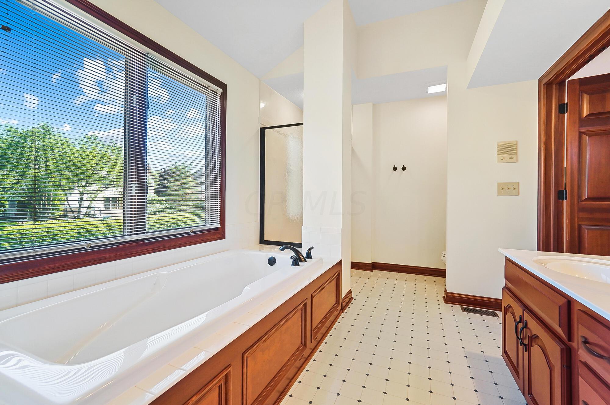 7744 Heatherwood Lane