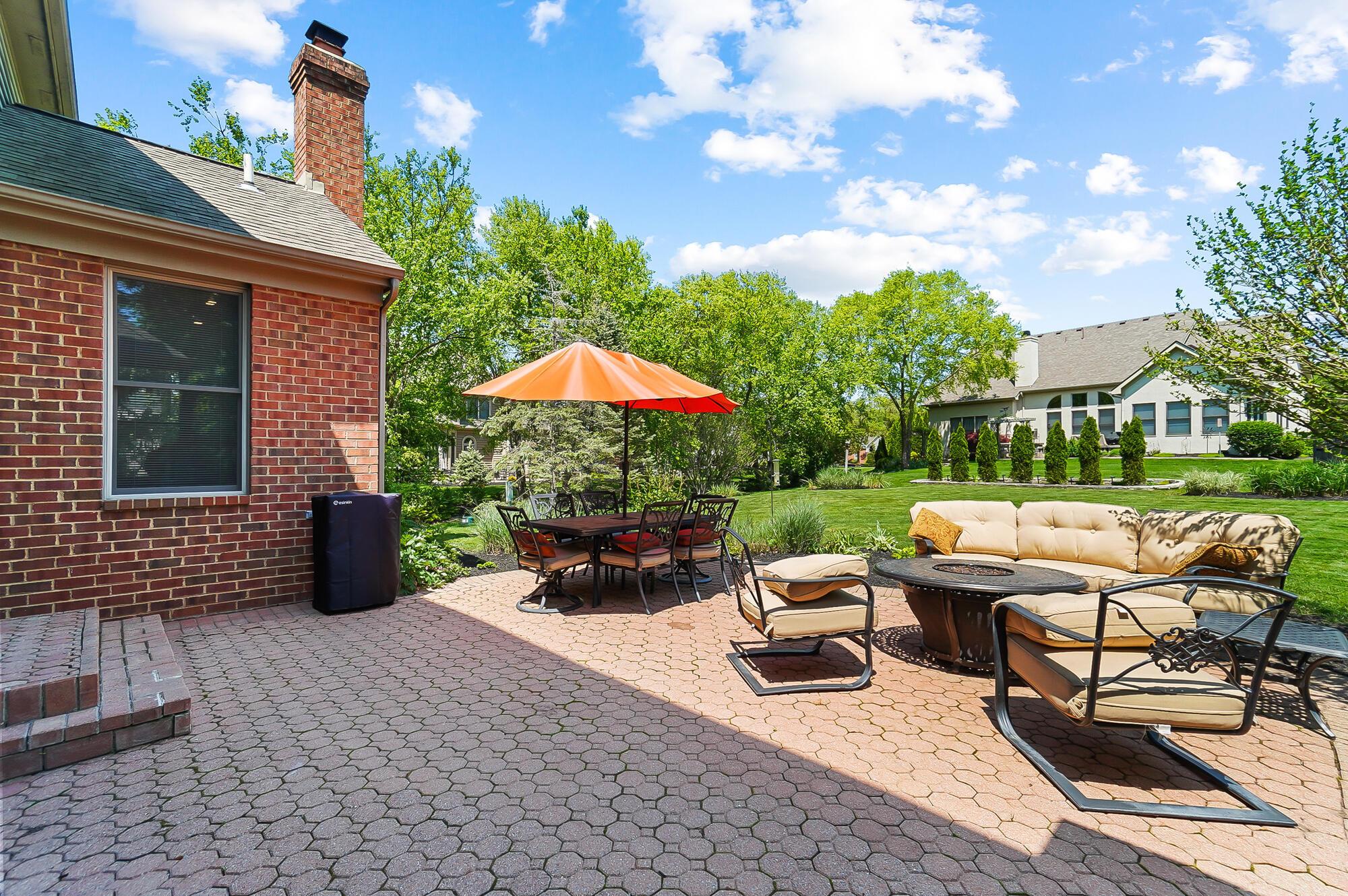 7744 Heatherwood Lane