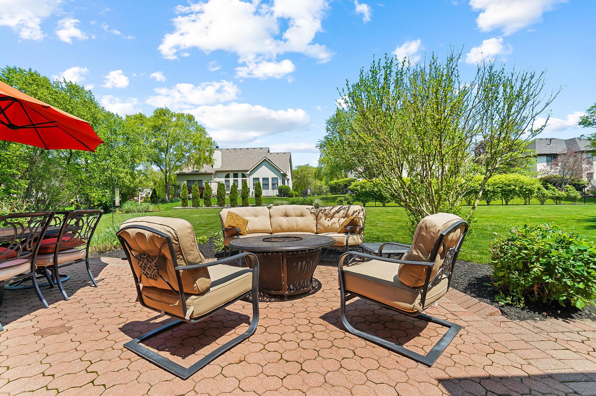 7744 Heatherwood Lane