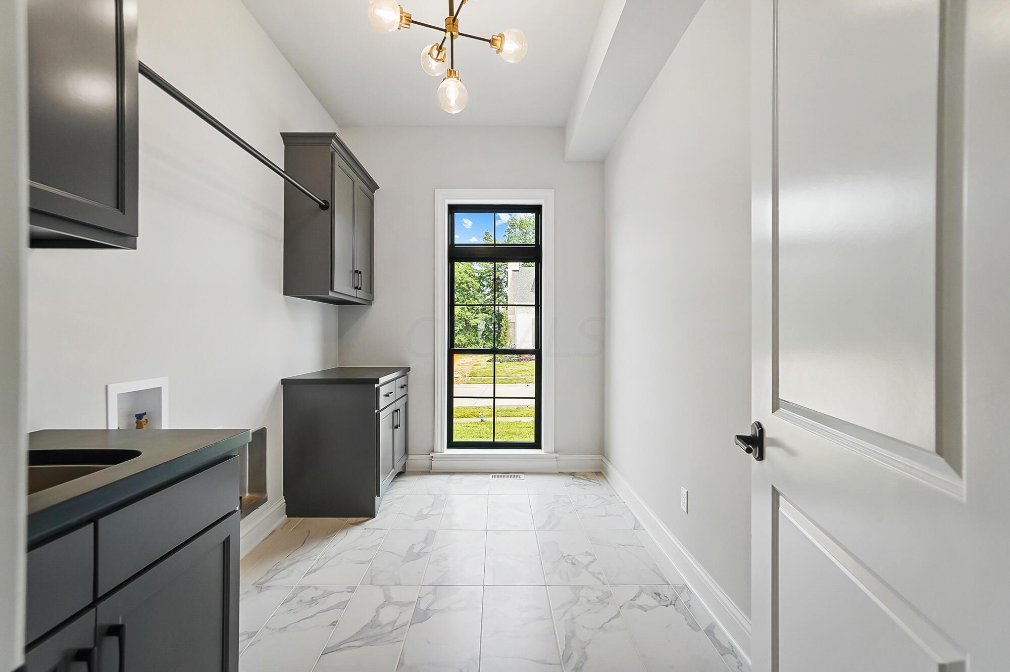 8173 Canopy Glen Drive