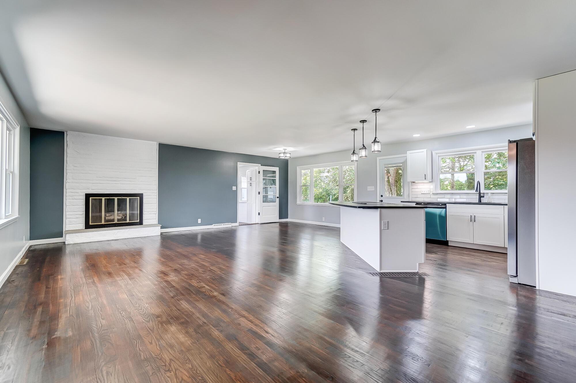 135 Crestview Drive