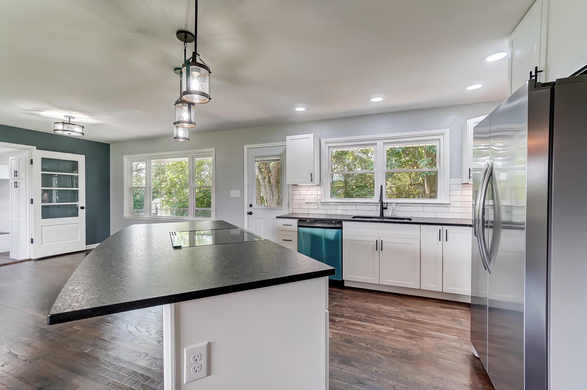135 Crestview Drive