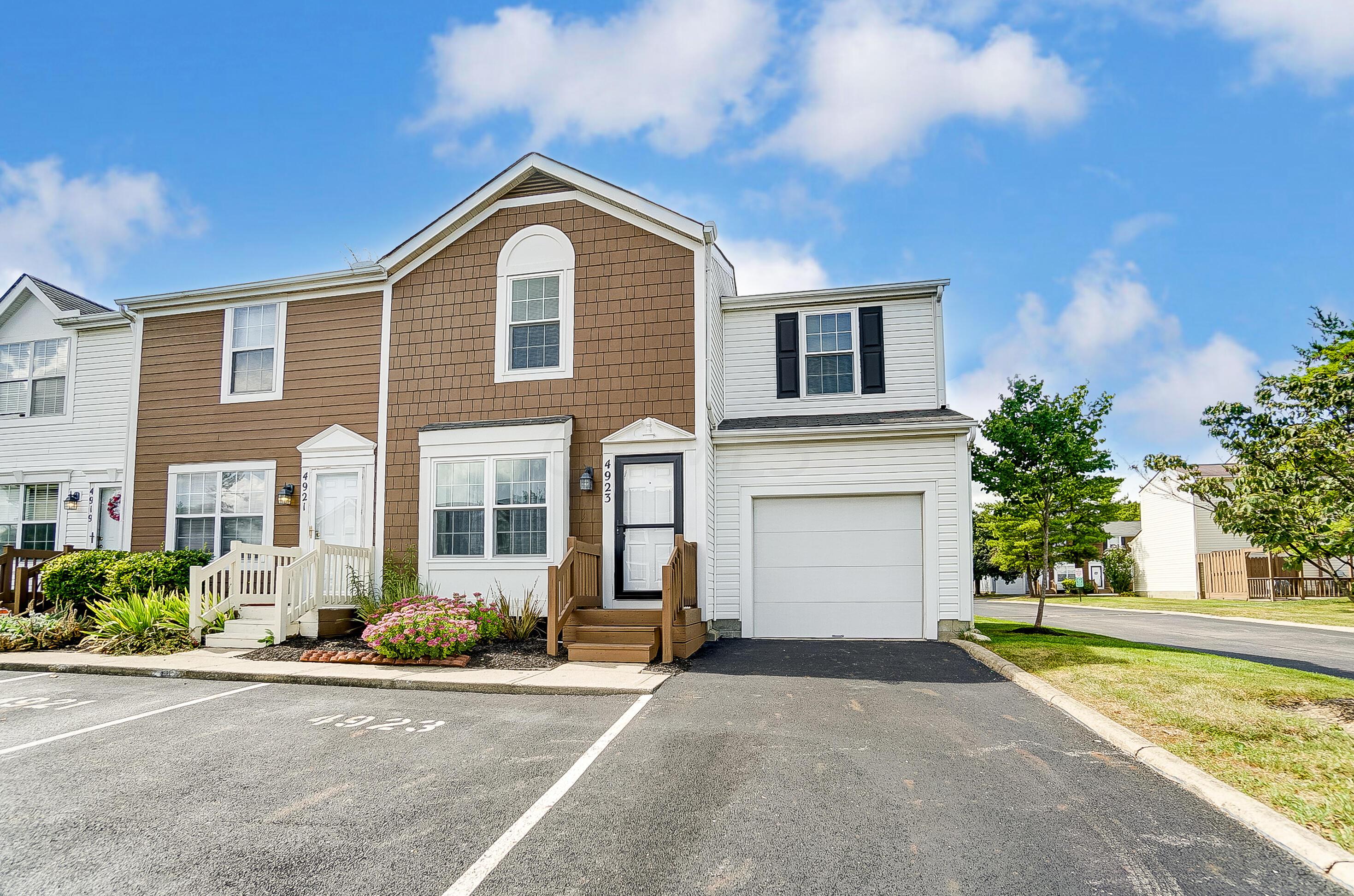 4923 Stoneybrook Boulevard, 21F