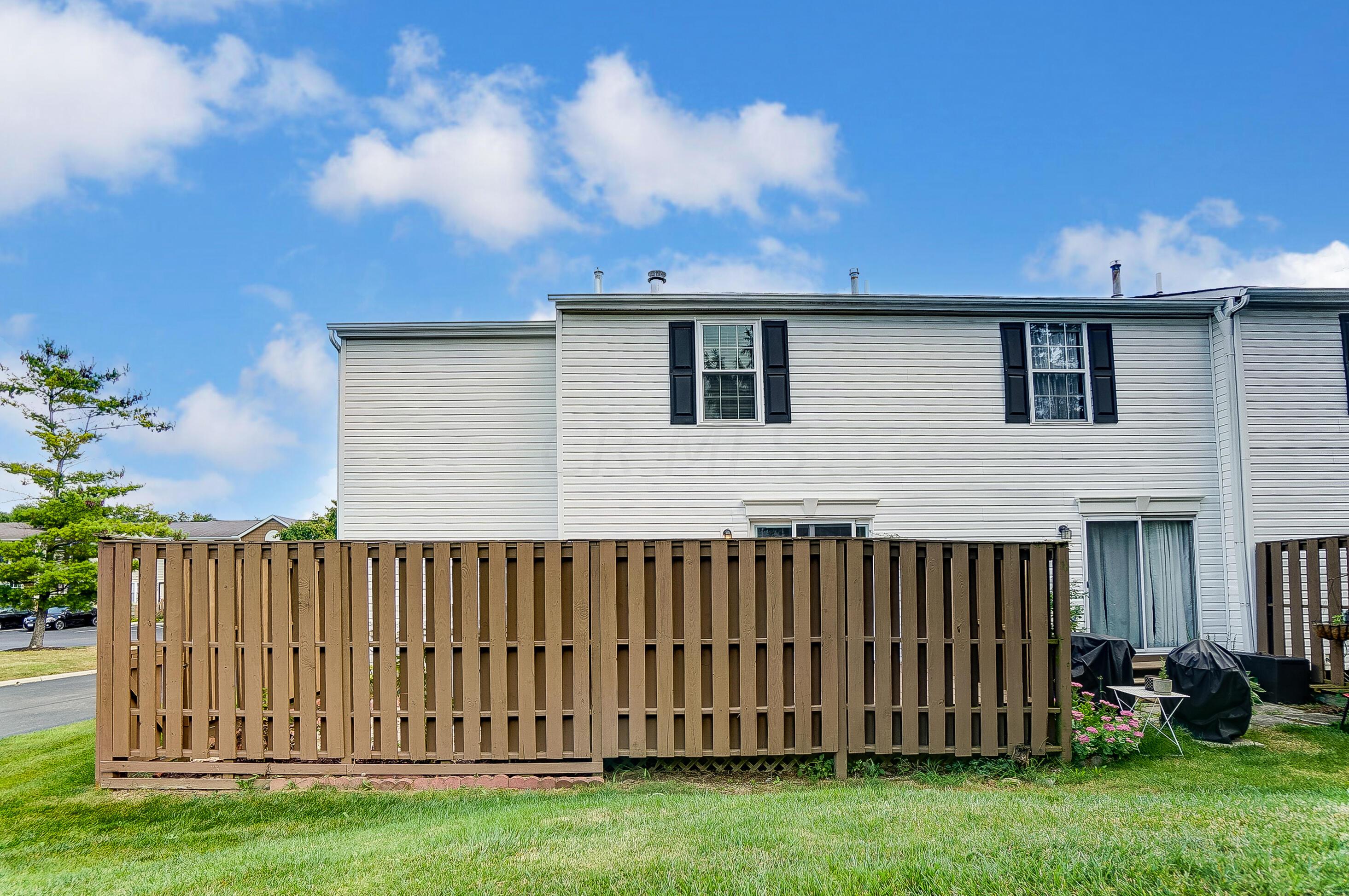 4923 Stoneybrook Boulevard, 21F