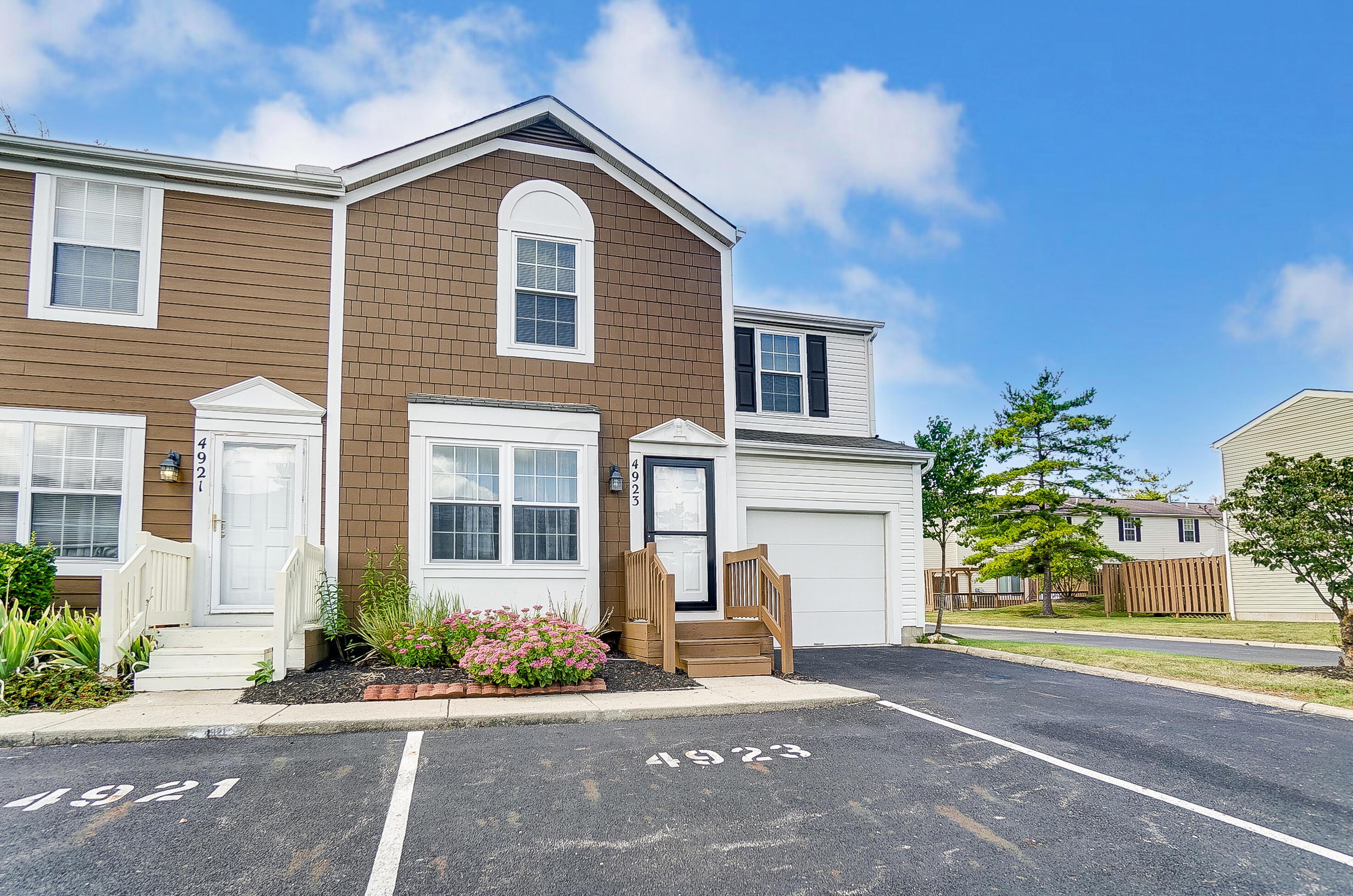 4923 Stoneybrook Boulevard, 21F