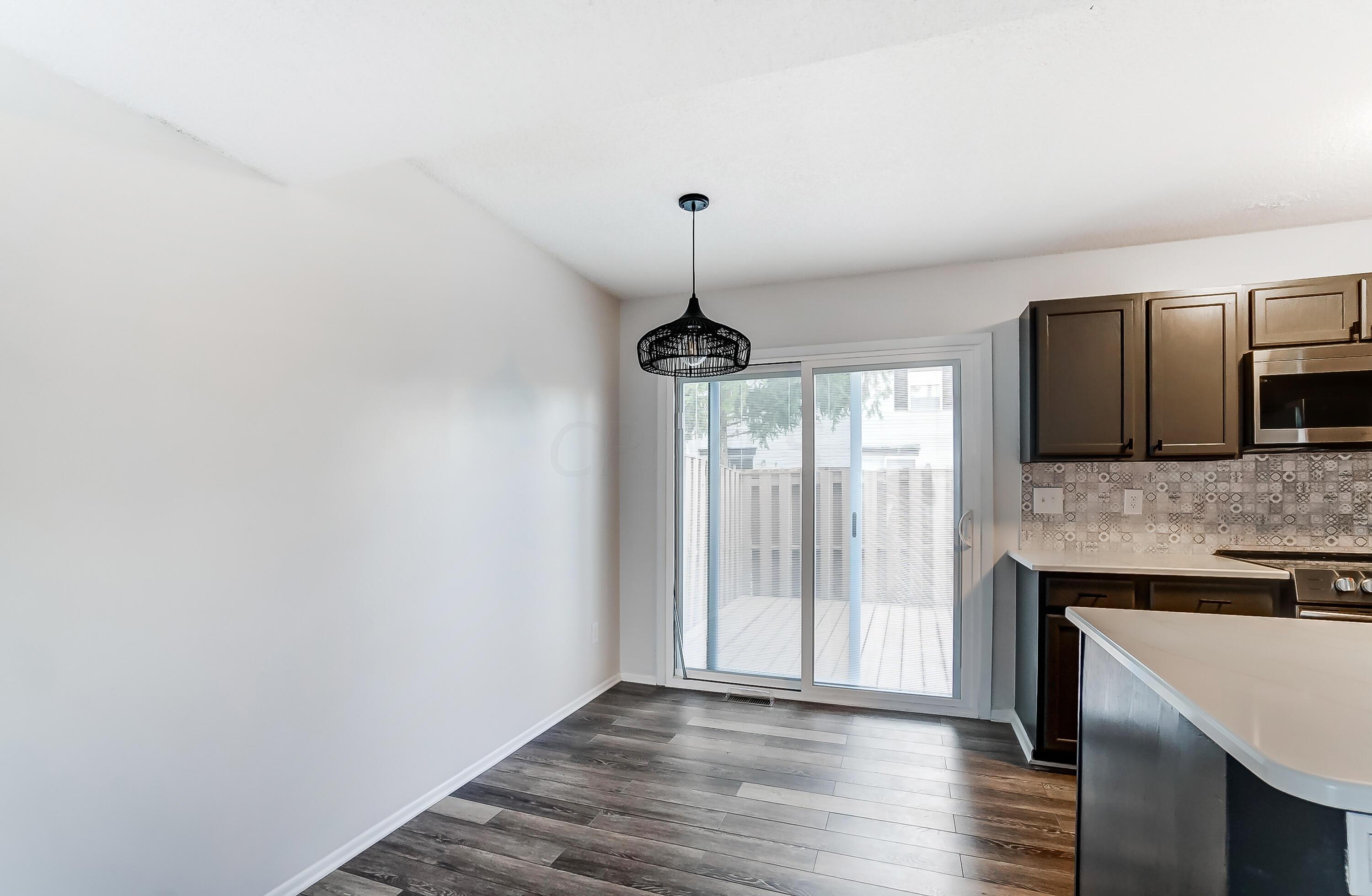 4923 Stoneybrook Boulevard, 21F
