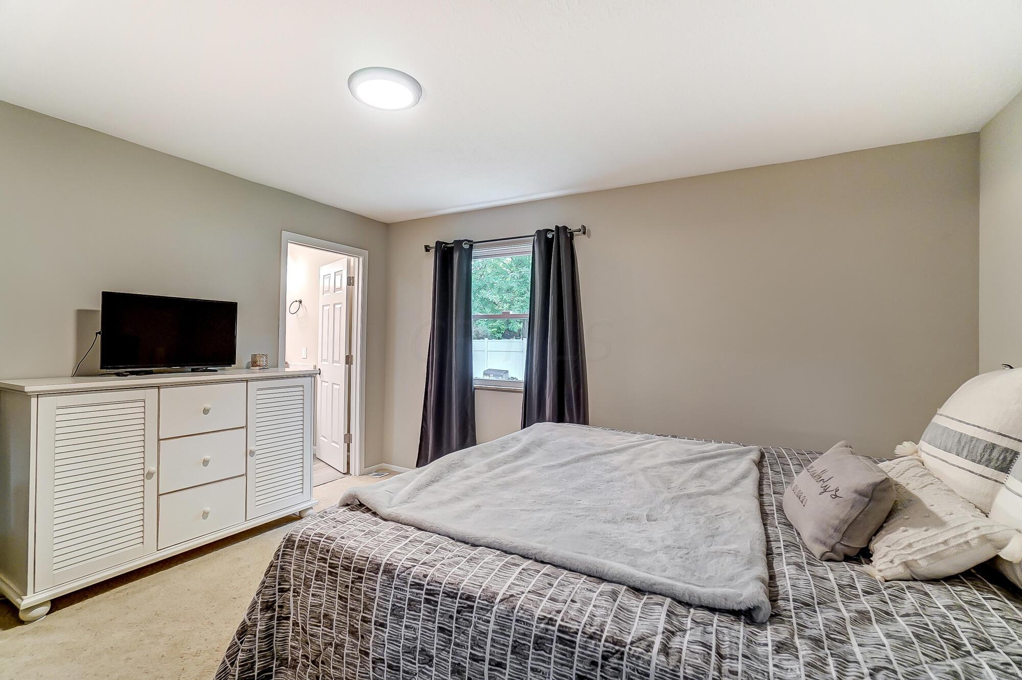 1926 Lost Valley Road