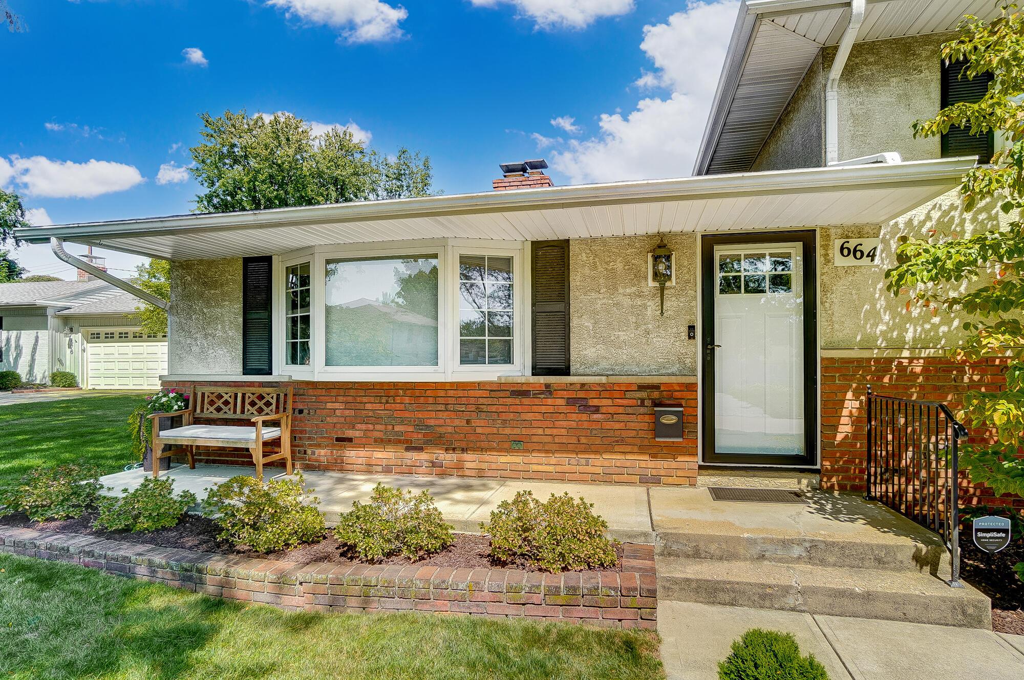 664 Beautyview Court