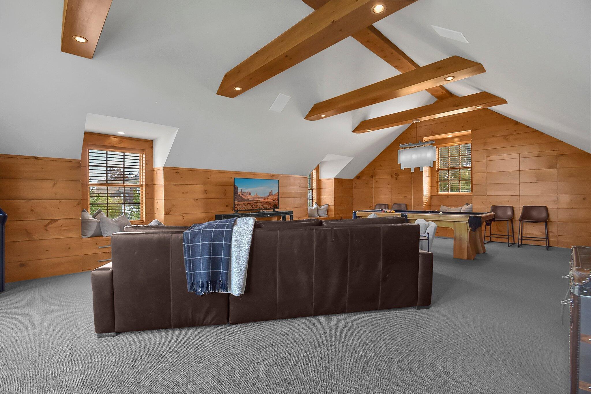 8100 Tillinghast Drive