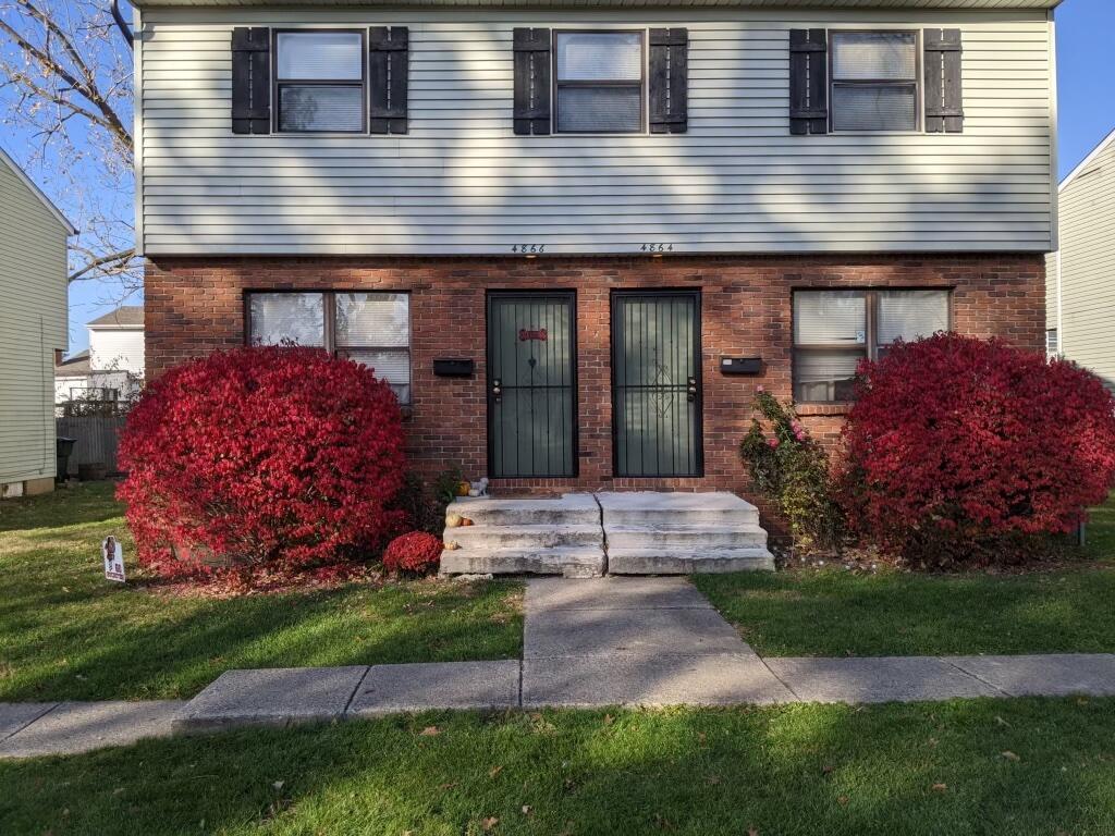 4864 Woodthrush Way