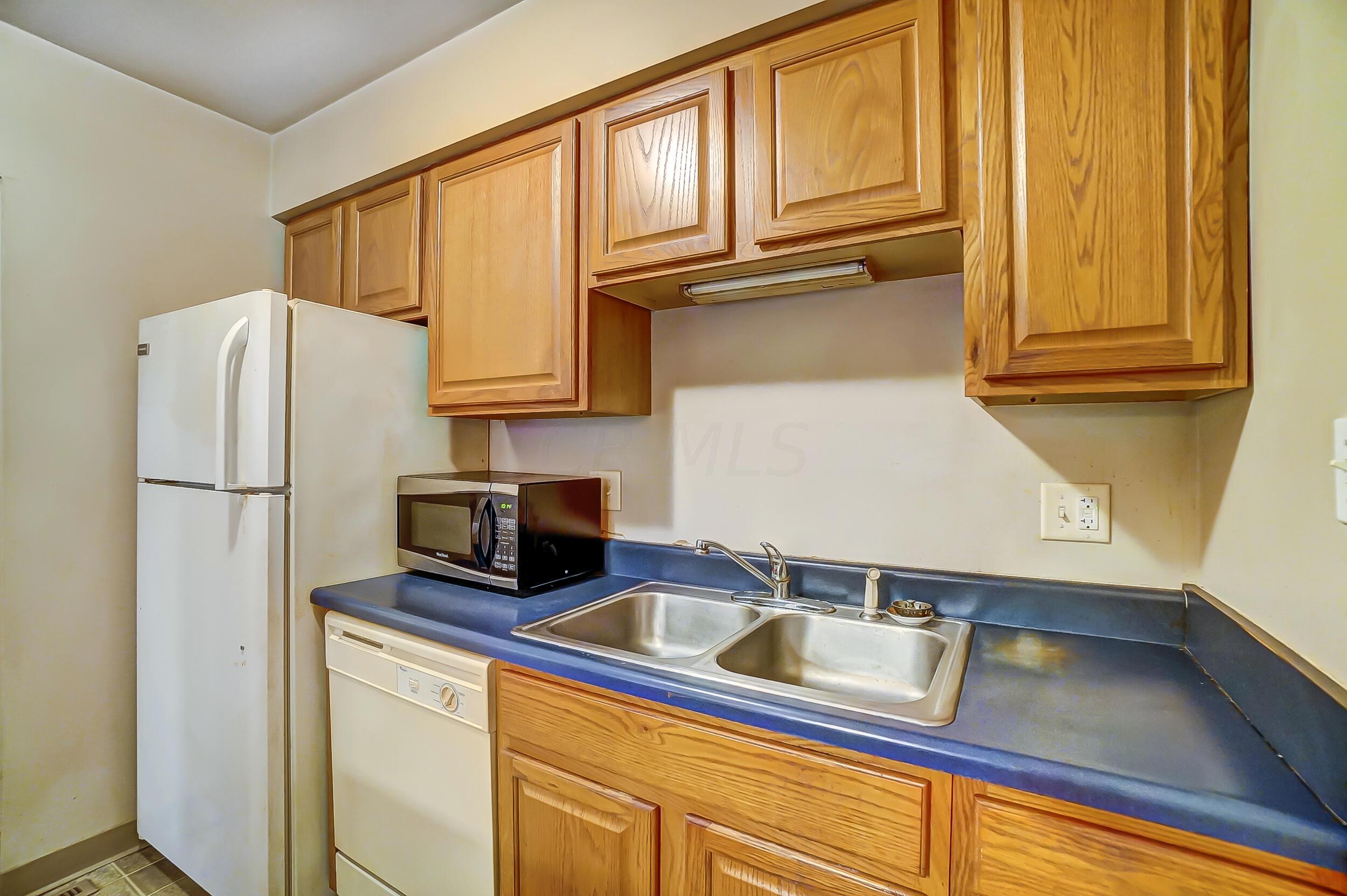 1357 Baja Lane, 27