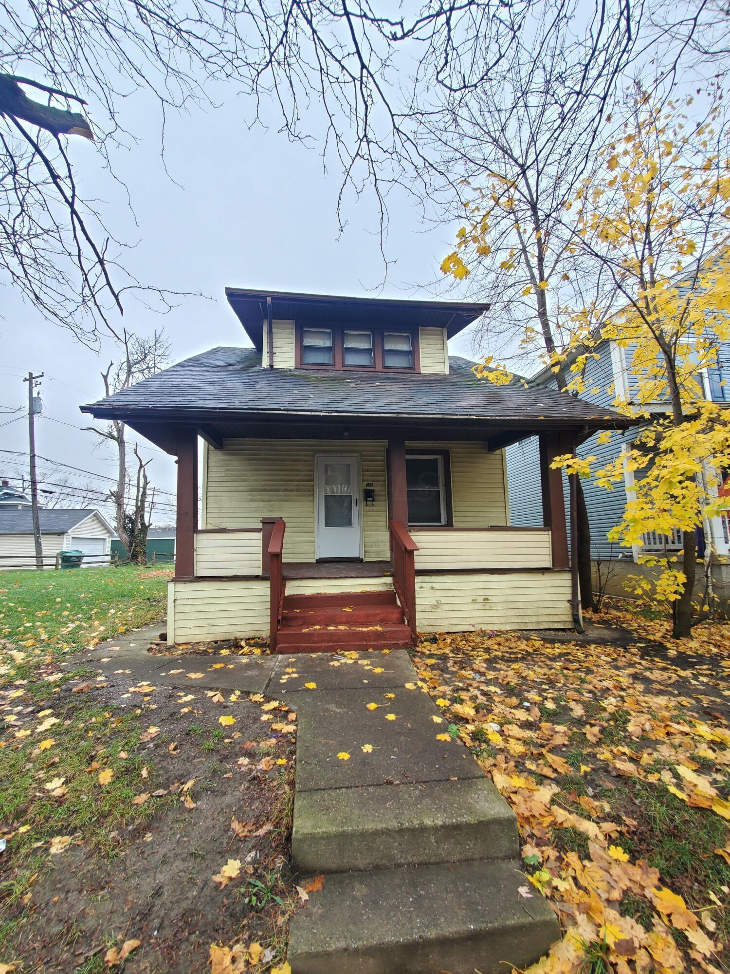 1131 E 16th Avenue