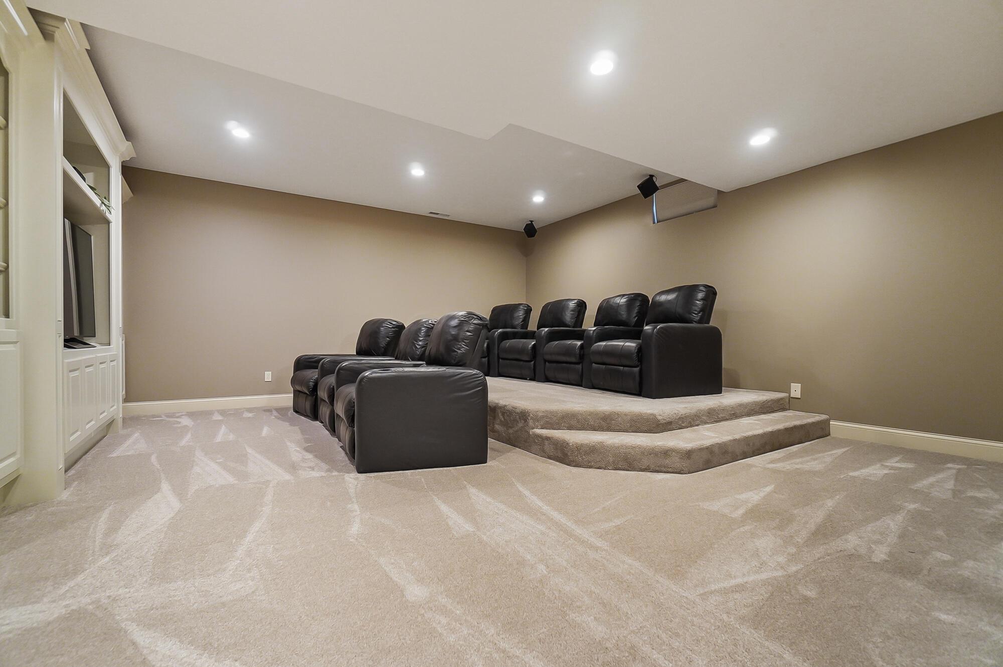 4380 Village Club Drive
