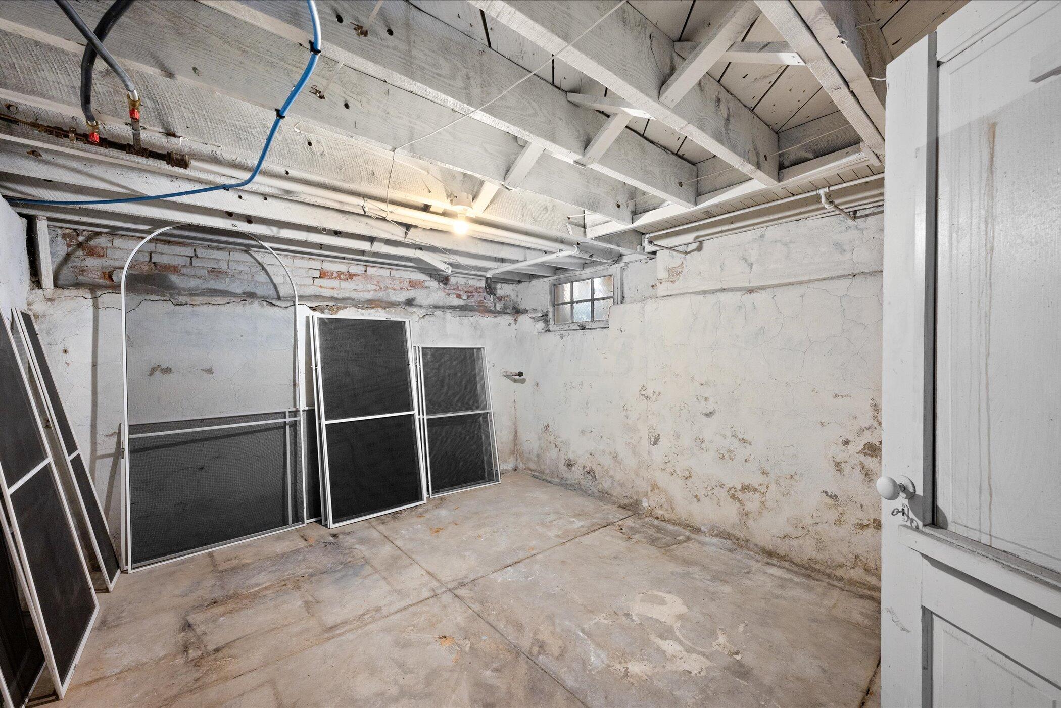 1221 Bryden Road
