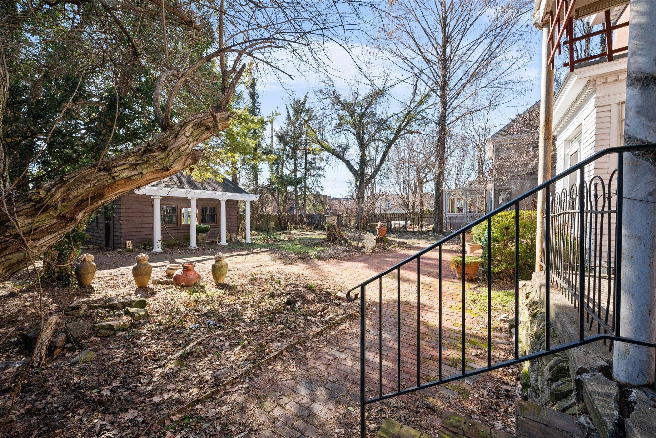 1221 Bryden Road