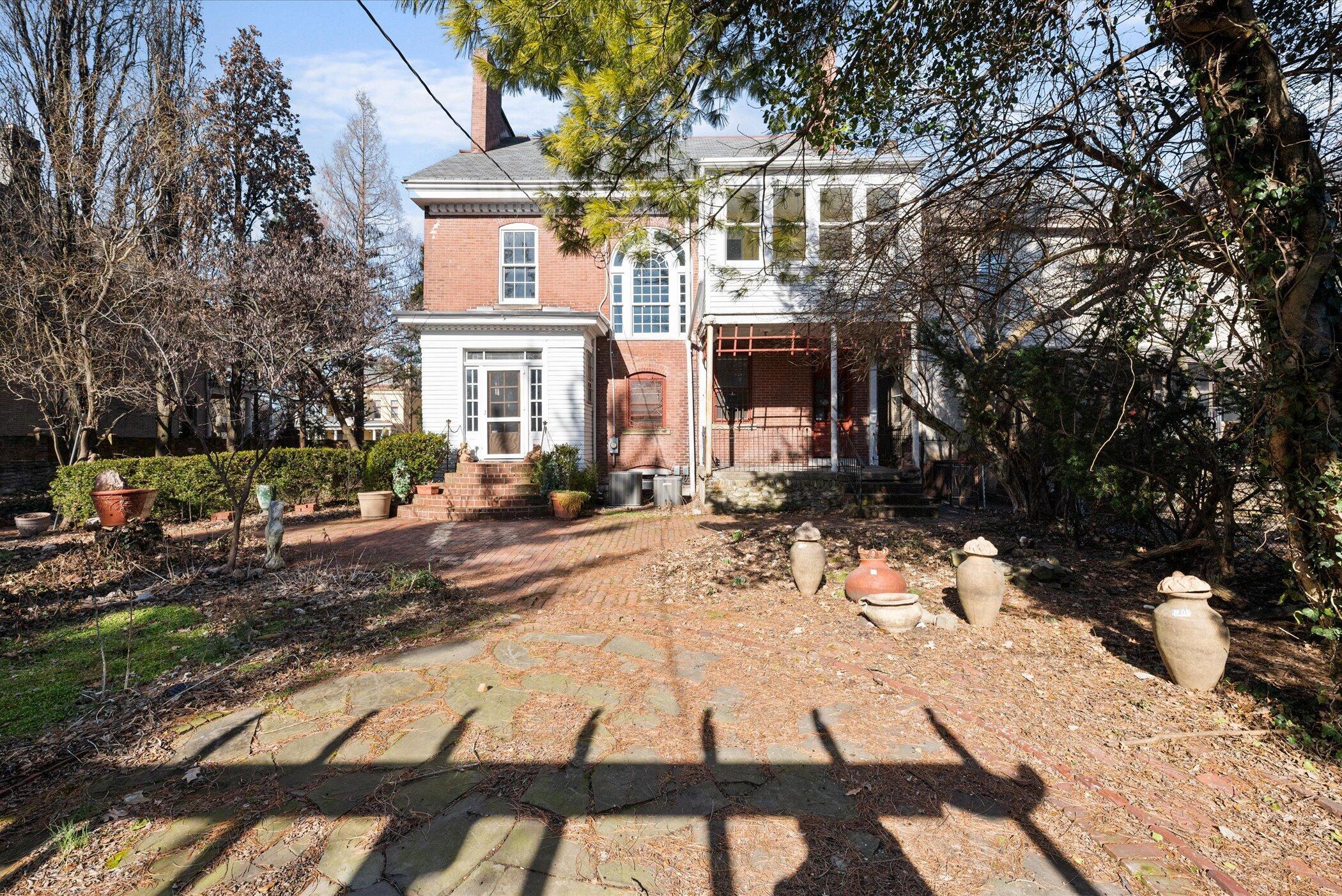 1221 Bryden Road