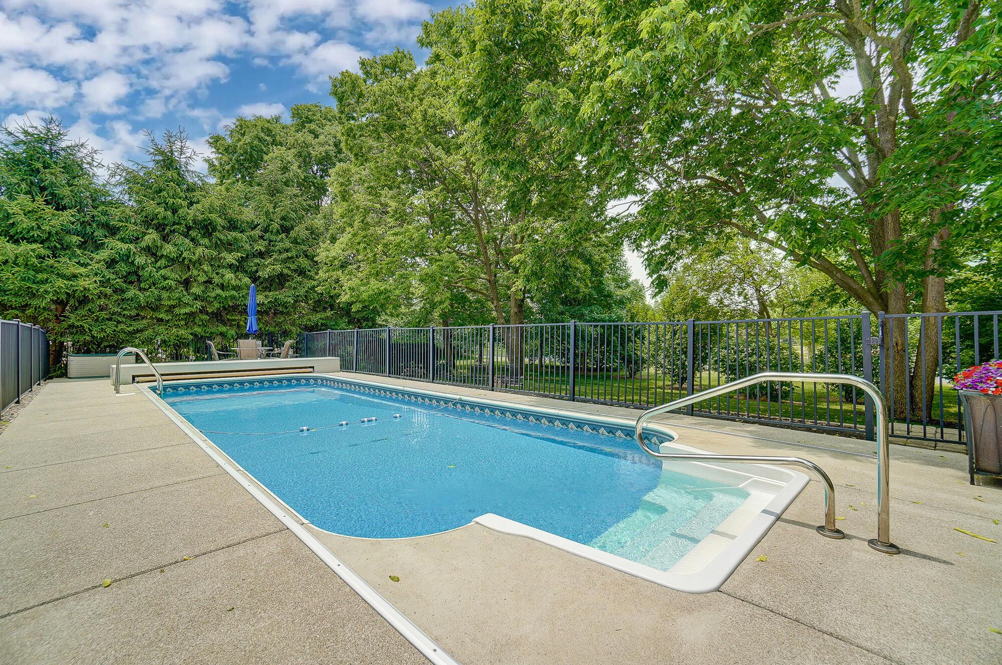 6686 Wynwright Drive