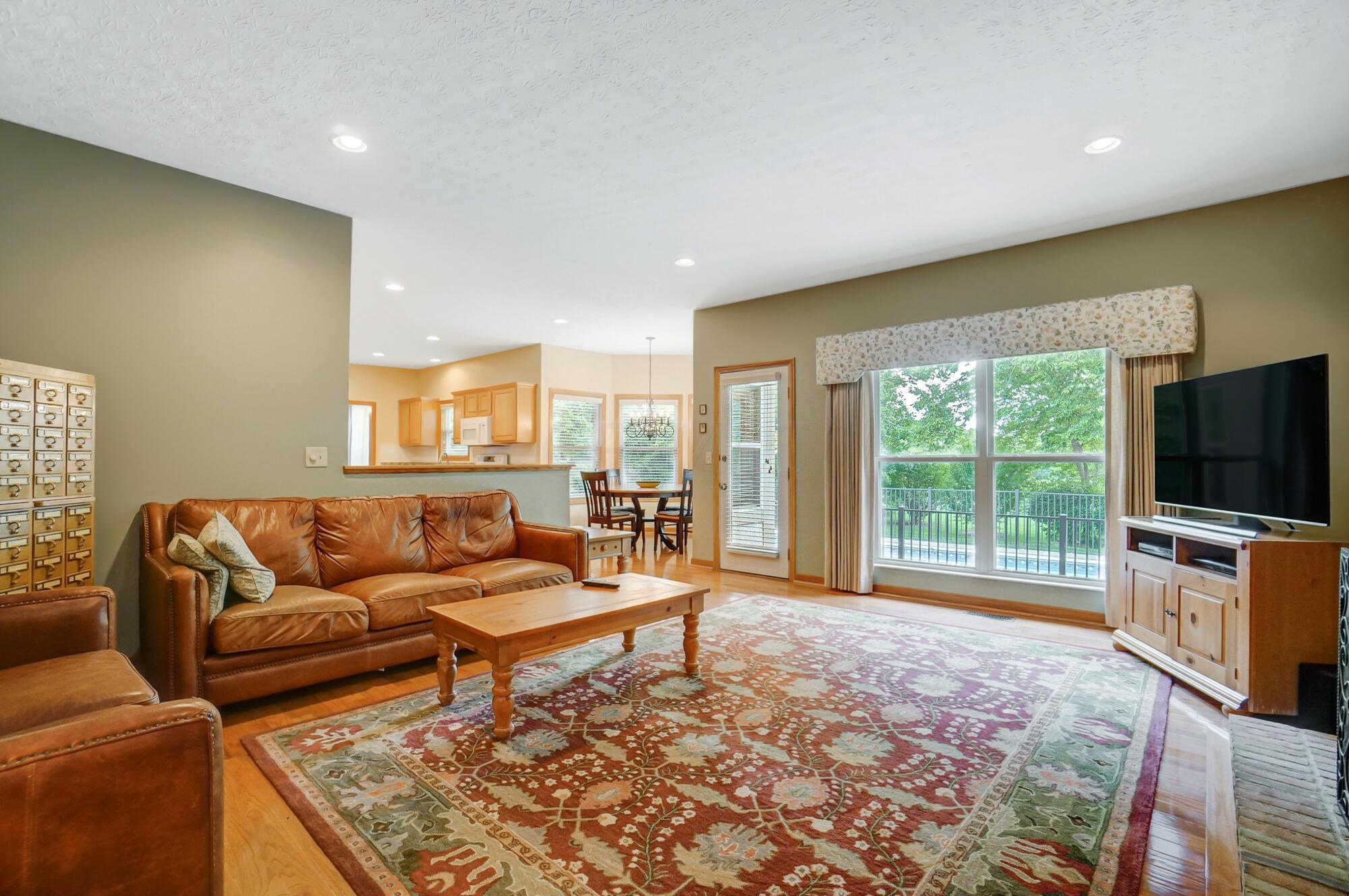 6686 Wynwright Drive
