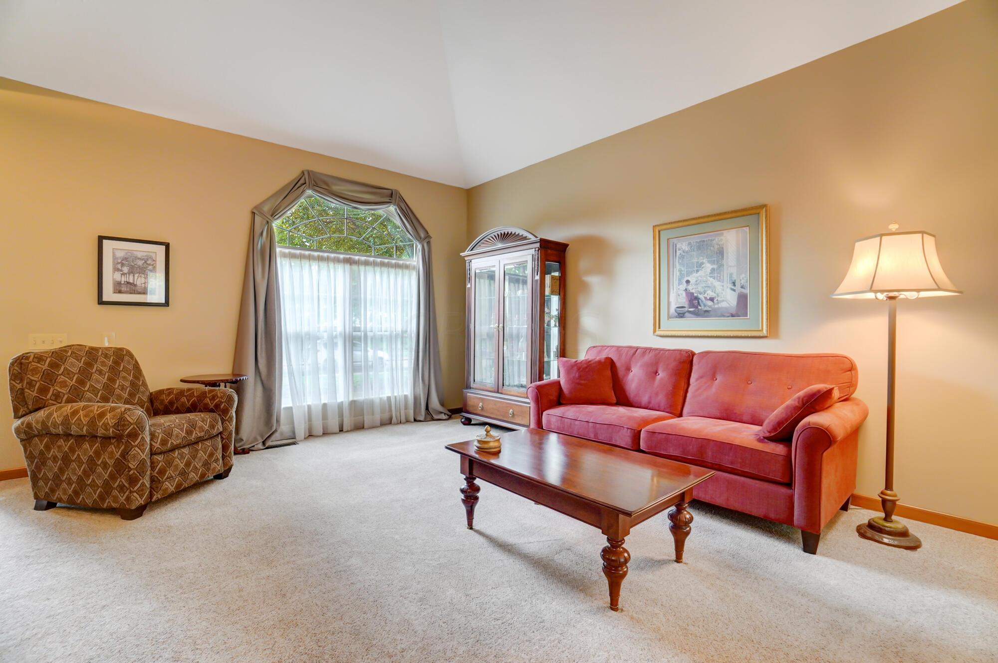 6686 Wynwright Drive