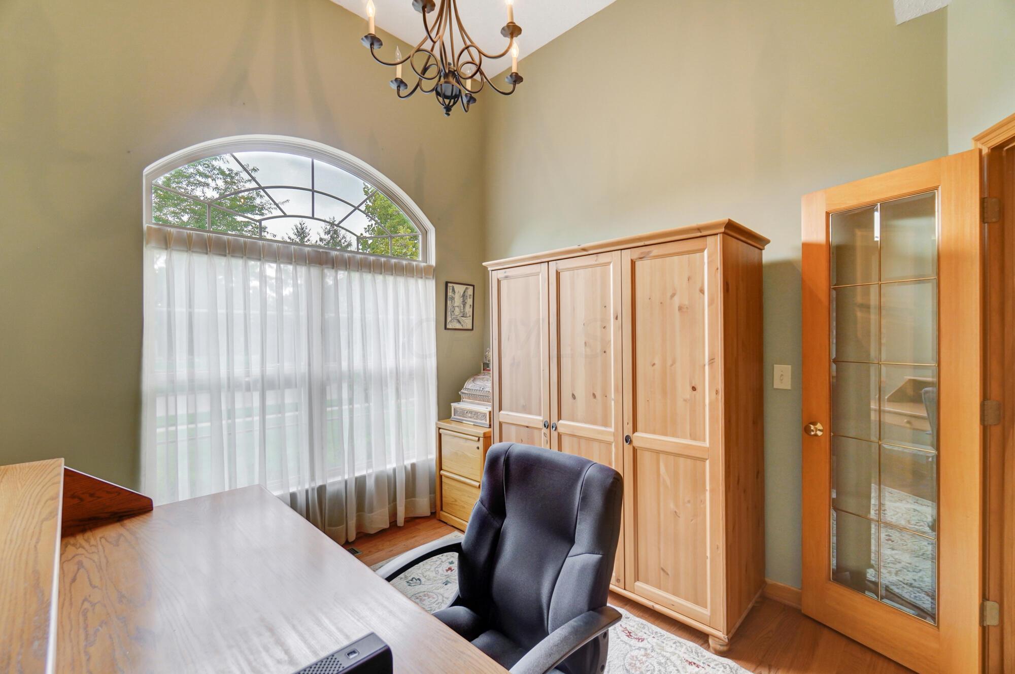 6686 Wynwright Drive