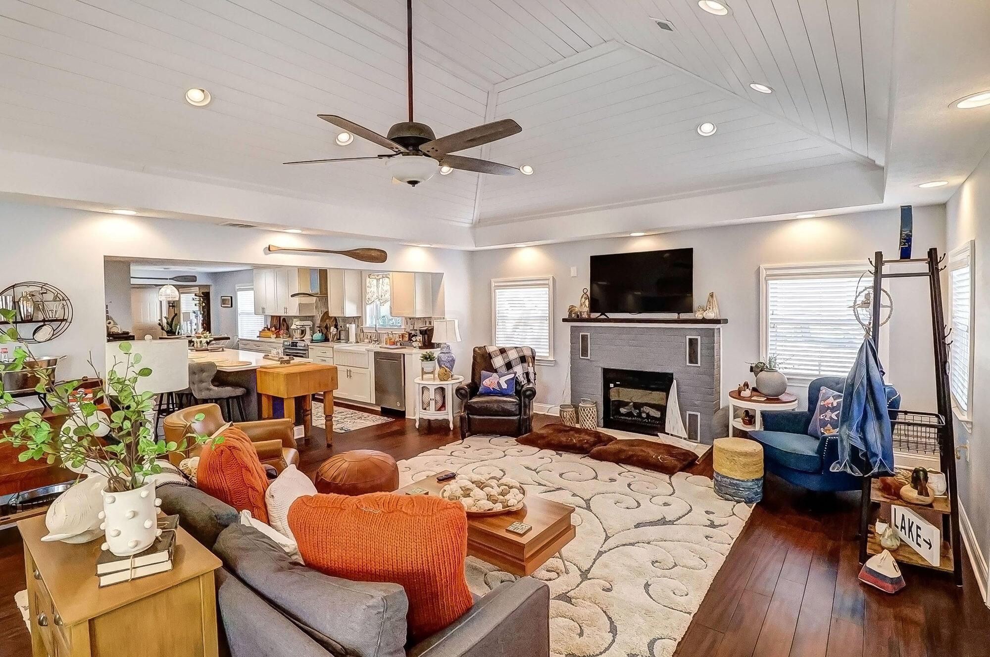 2805 Chautauqua Boulevard