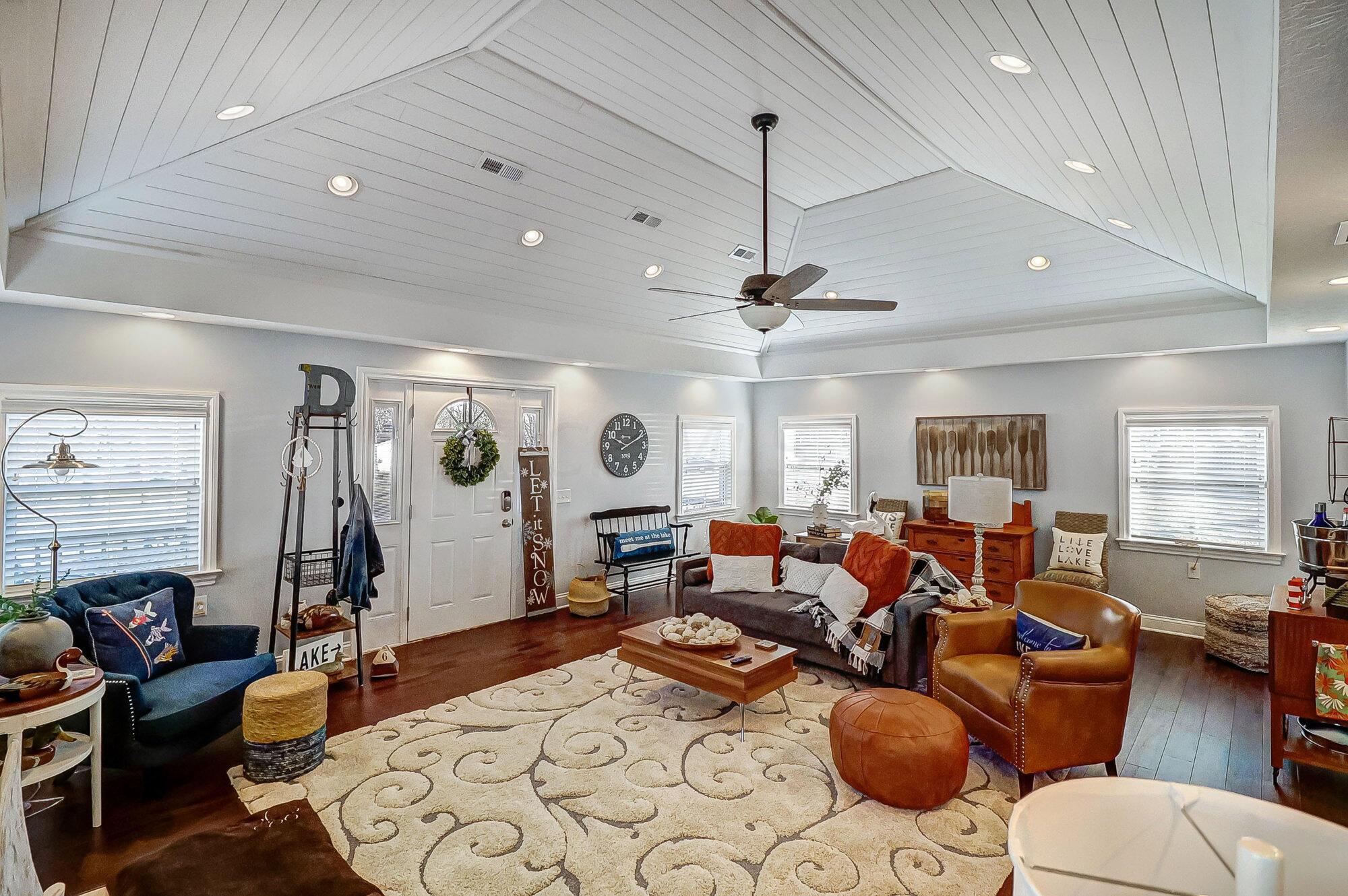 2805 Chautauqua Boulevard