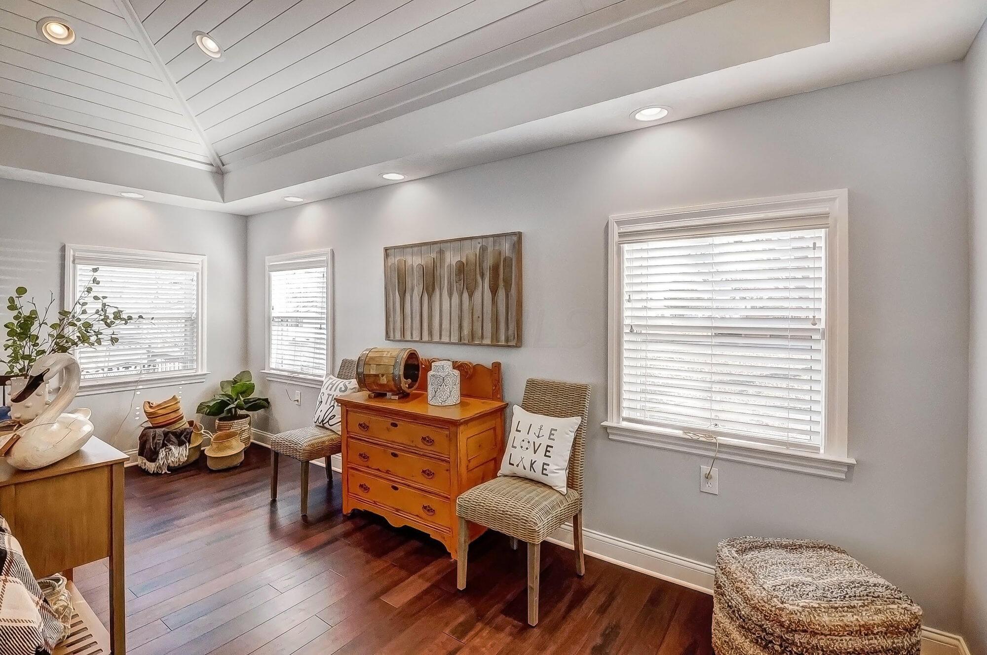 2805 Chautauqua Boulevard