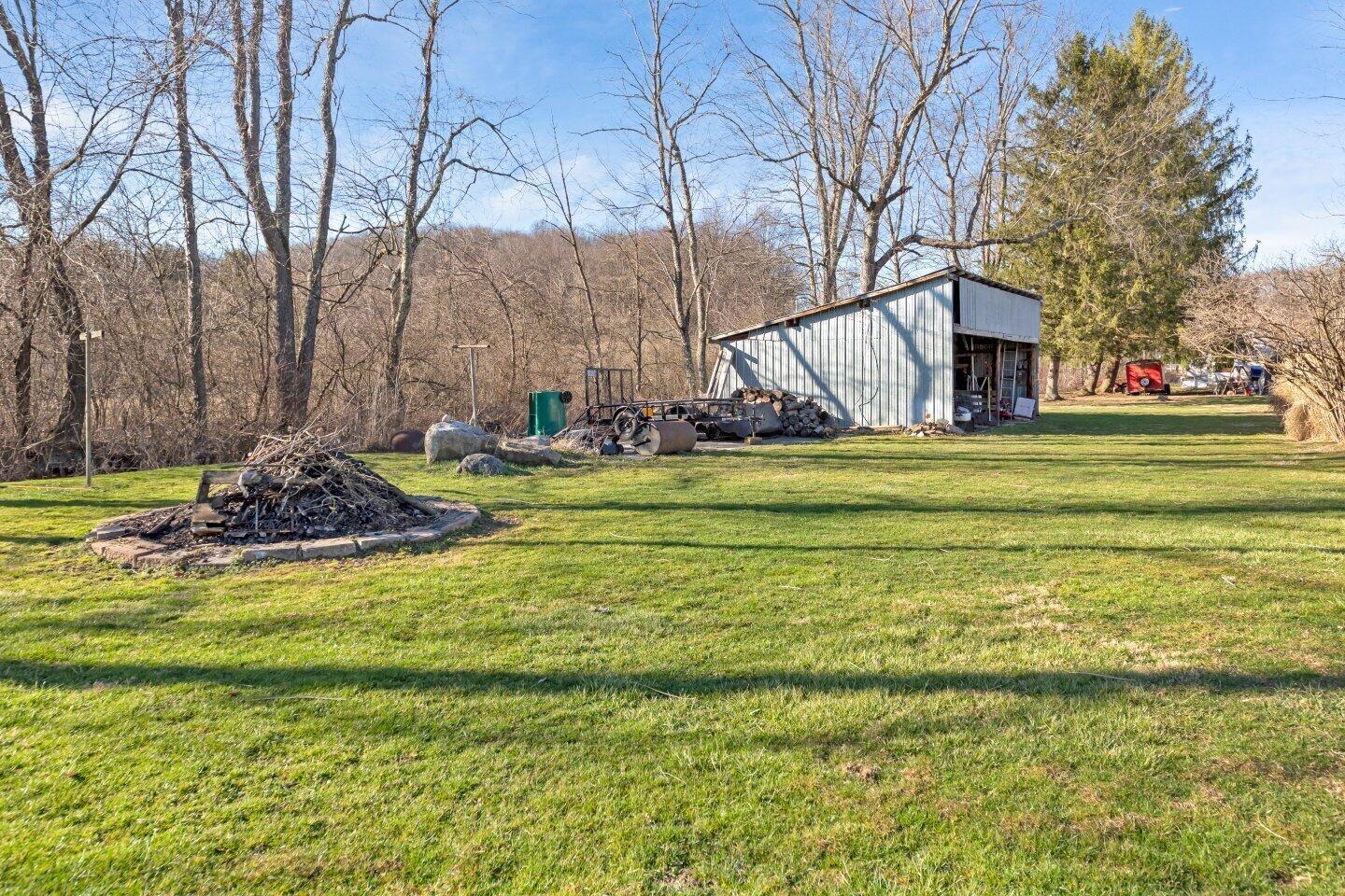 6562 Fallsburg Road NE