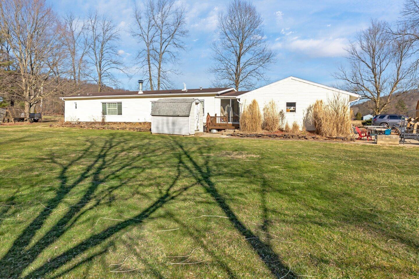 6562 Fallsburg Road NE