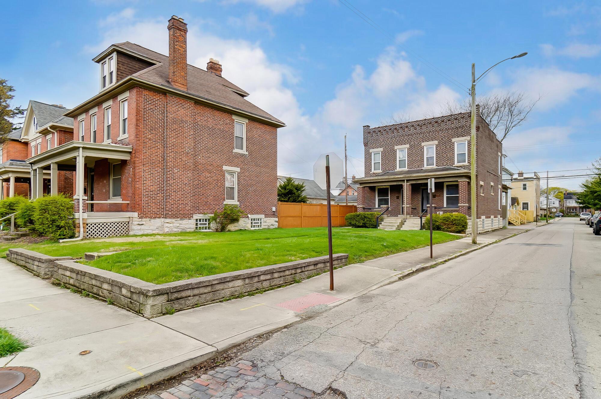 313-315 E Whittier Street