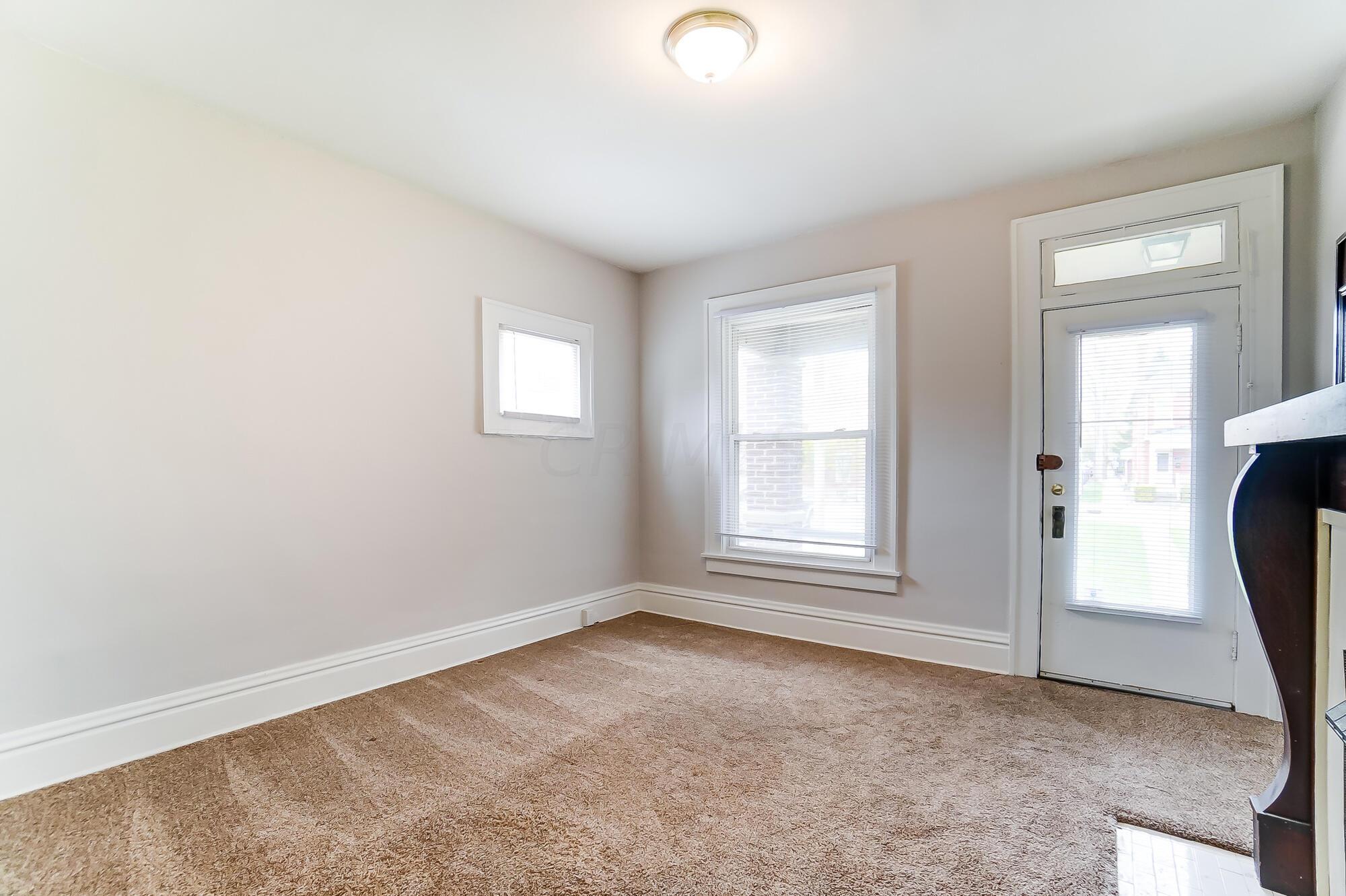 313-315 E Whittier Street